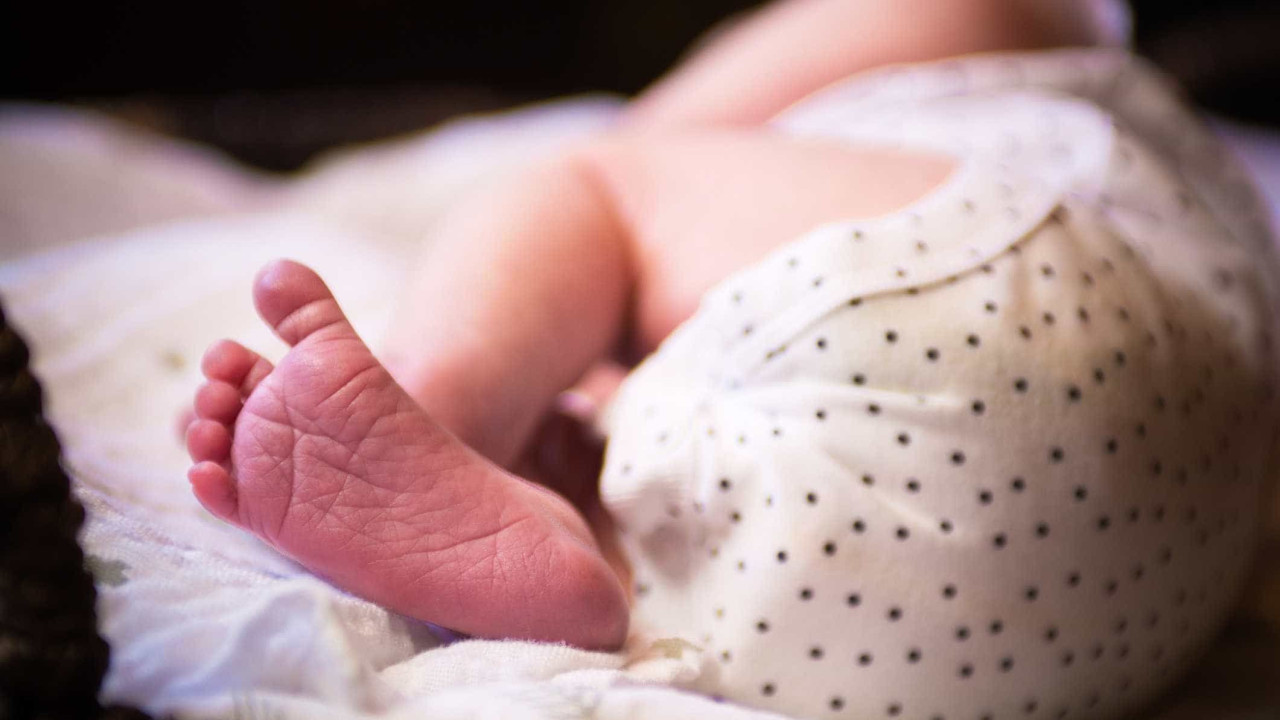 Mãe é acusada de dar bebê para garantir pagamento a traficantes no MT