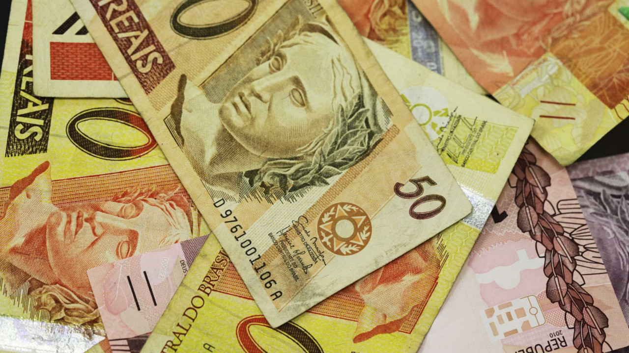 Copom eleva taxa básica de juros para 12,75% ao ano