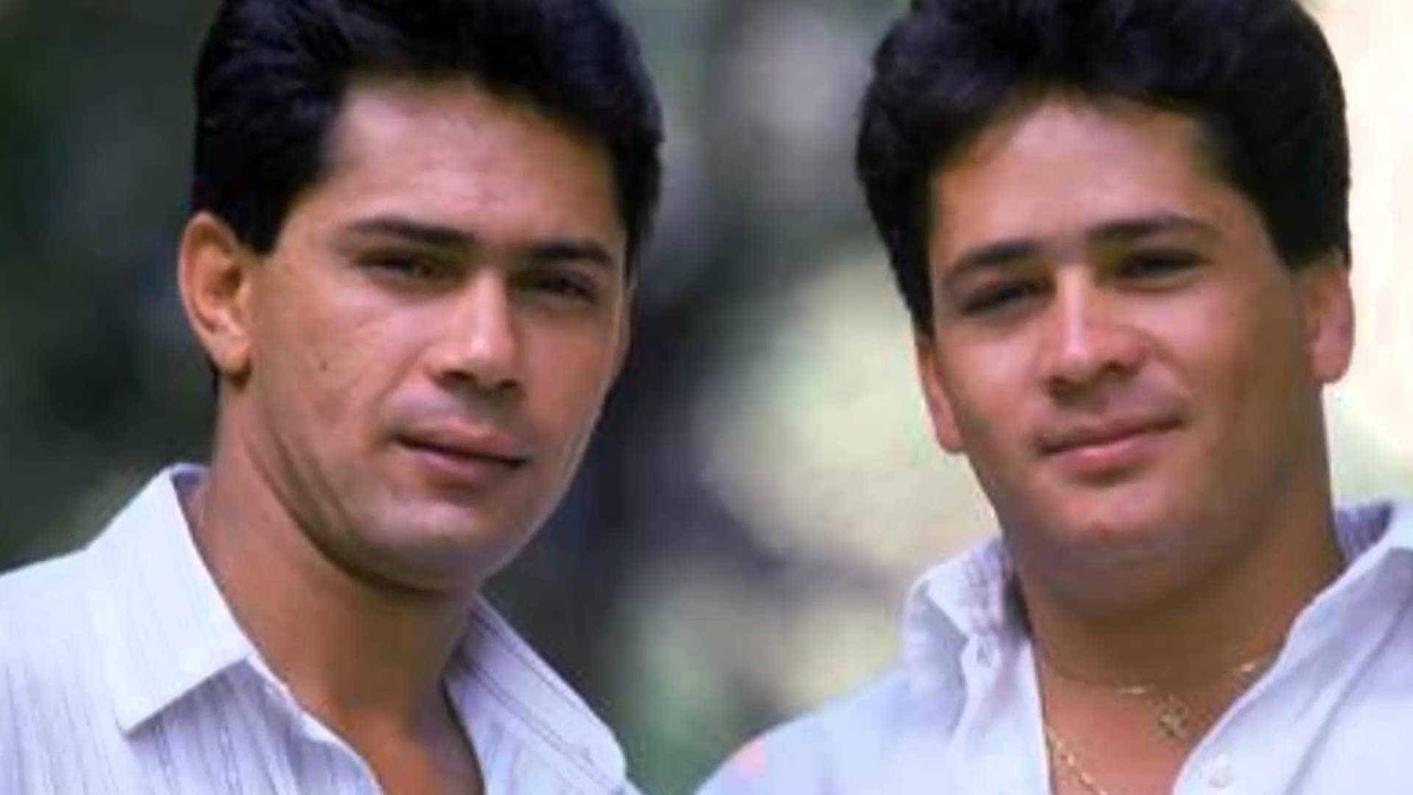 Leonardo faz homenagem ao irmão, que completaria 60 anos: 'Saudade eterna'