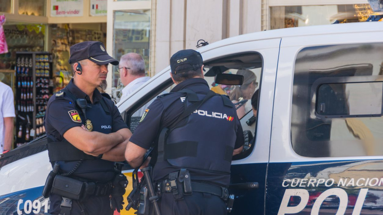 Espanha: filho é preso por esconder corpo da mãe durante 6 meses em casa