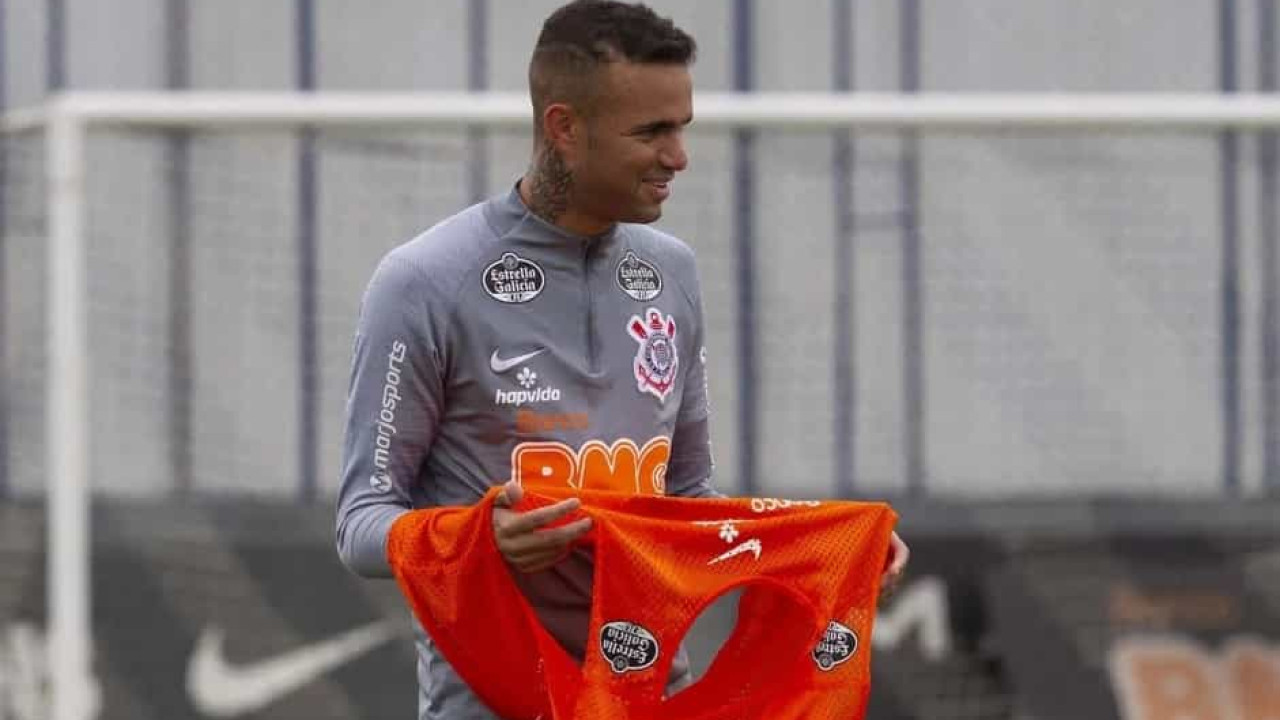 Luan volta aos treinos no Corinthians e pode jogar o clássico na quarta