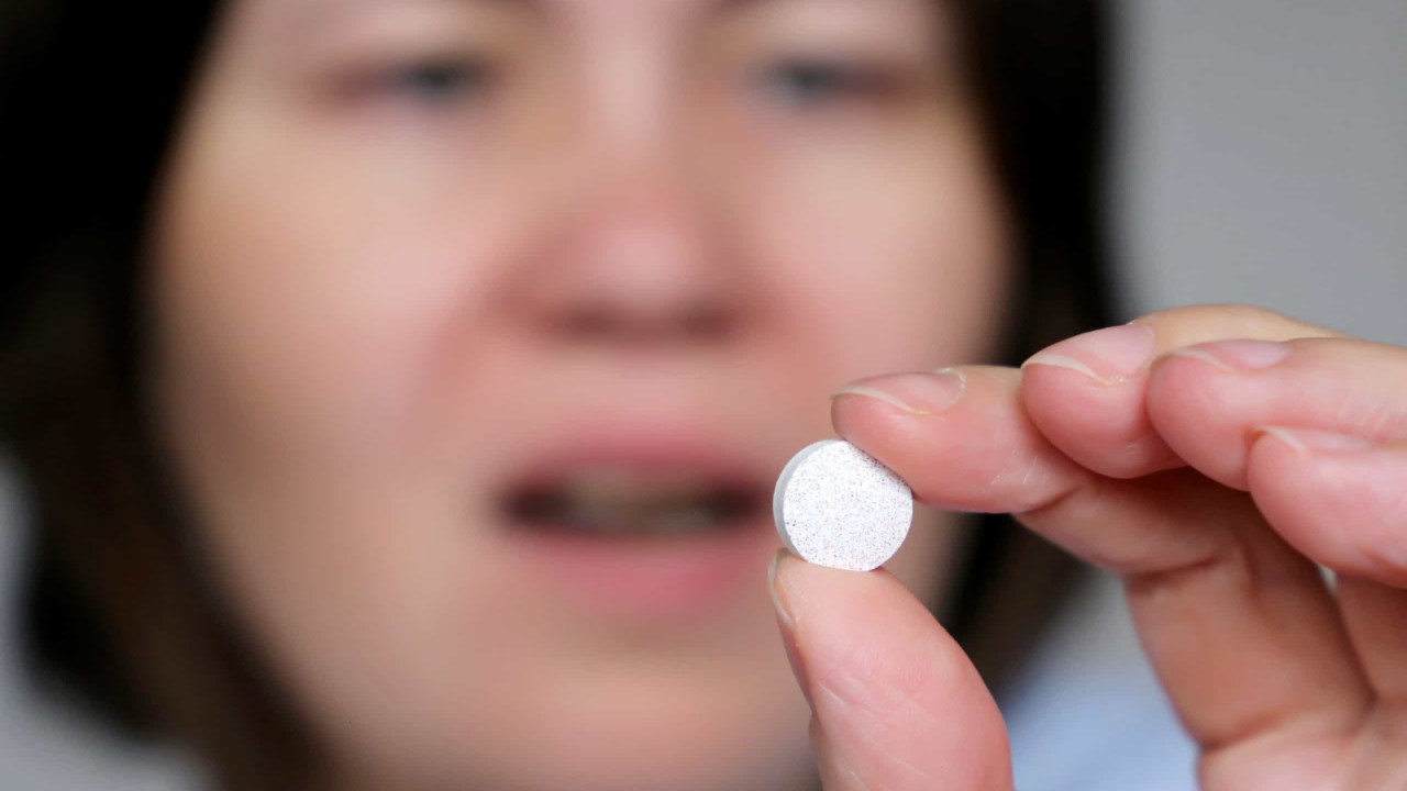 Medicamento para covid da Pfizer mostra eficácia contra Ômicron em laboratório