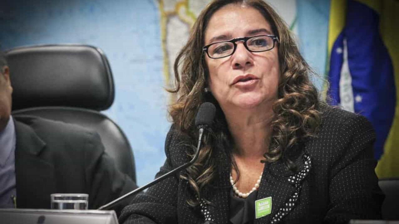 Bolsonaro nomeia irmã de Guedes e outros nomes para Conselho de Educação