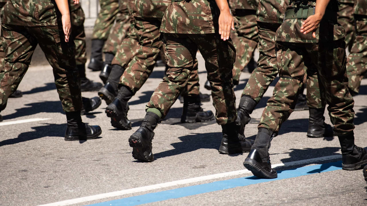 Carioca morre após treinamento no Exército; pai critica 'testes exaustivos'