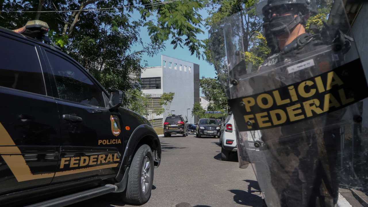 Dupla é presa por desviar máscaras e luvas da Santa Casa de SP