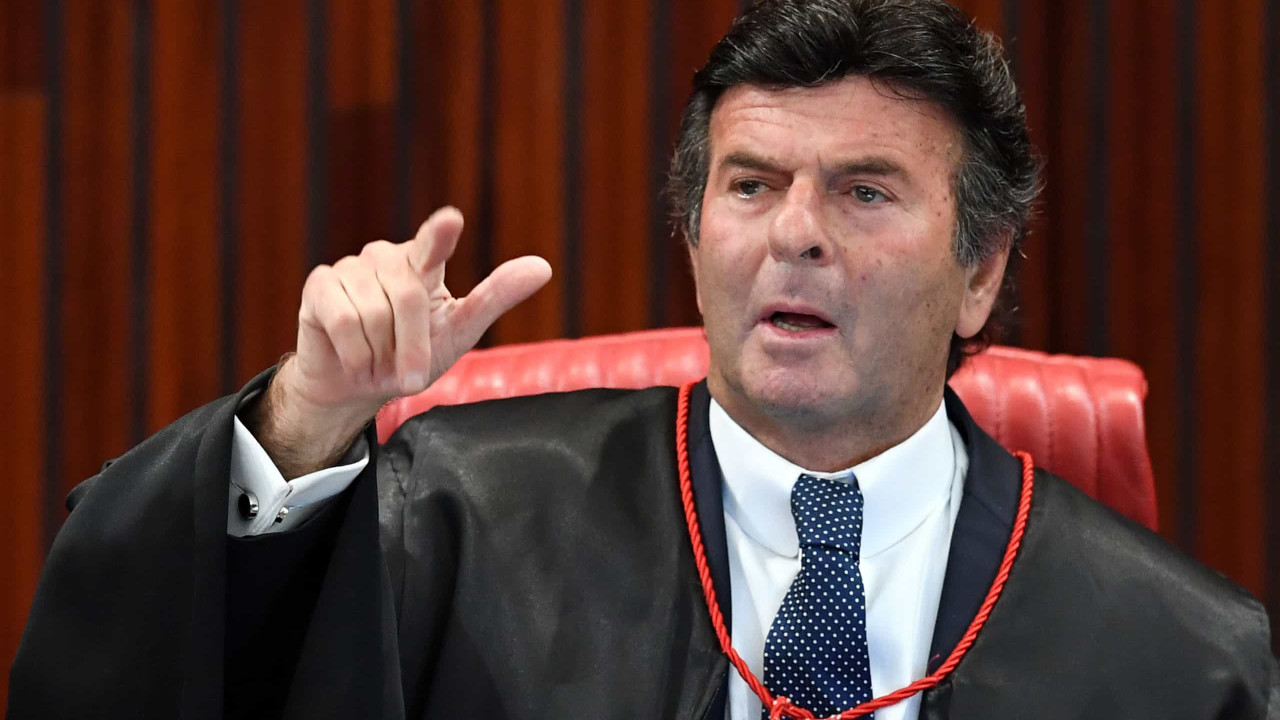 Fux antecipa para quarta-feira julgamento no plenário do Supremo sobre instalação CPI da Covid