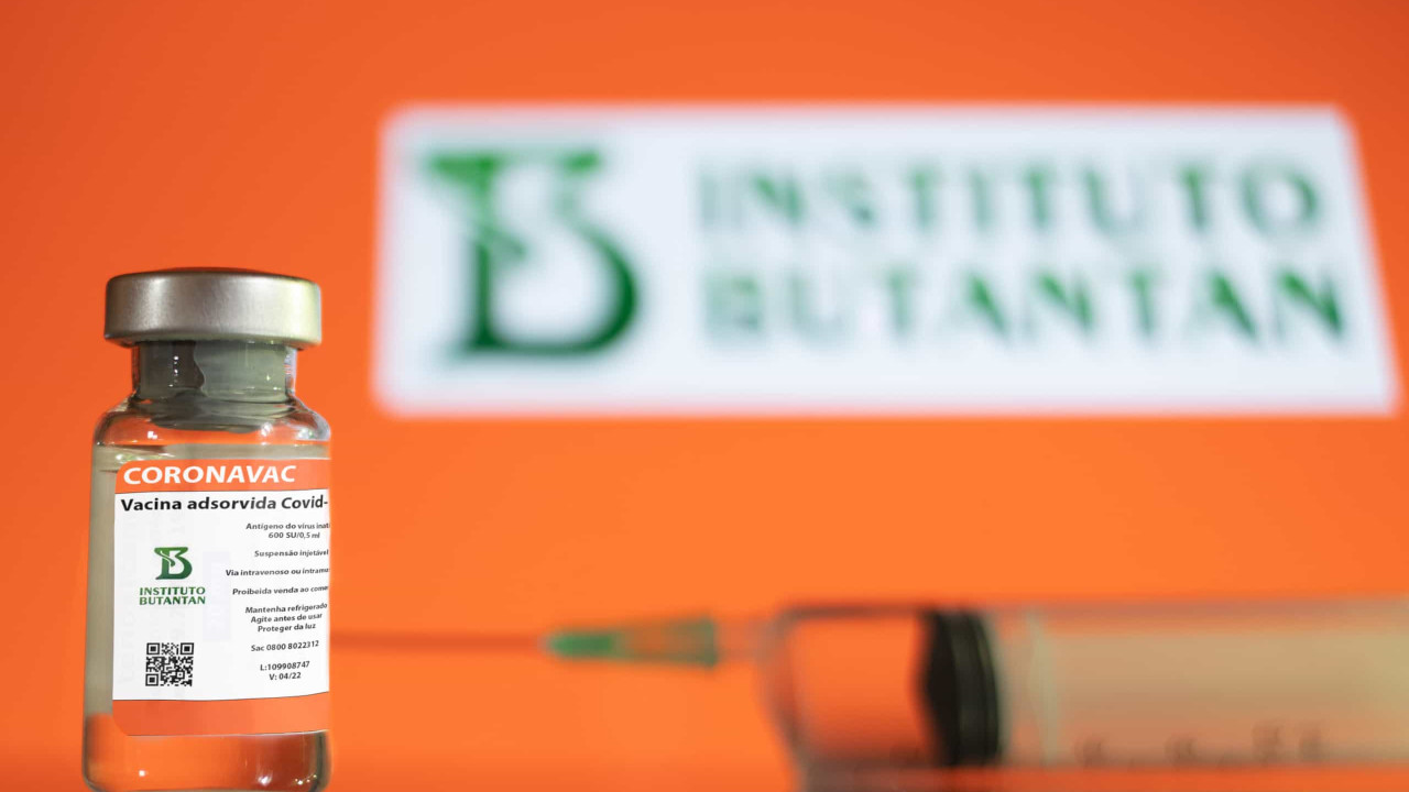 Gerente da Anvisa dá parecer favorável a 2º pedido de liberação da Coronavac