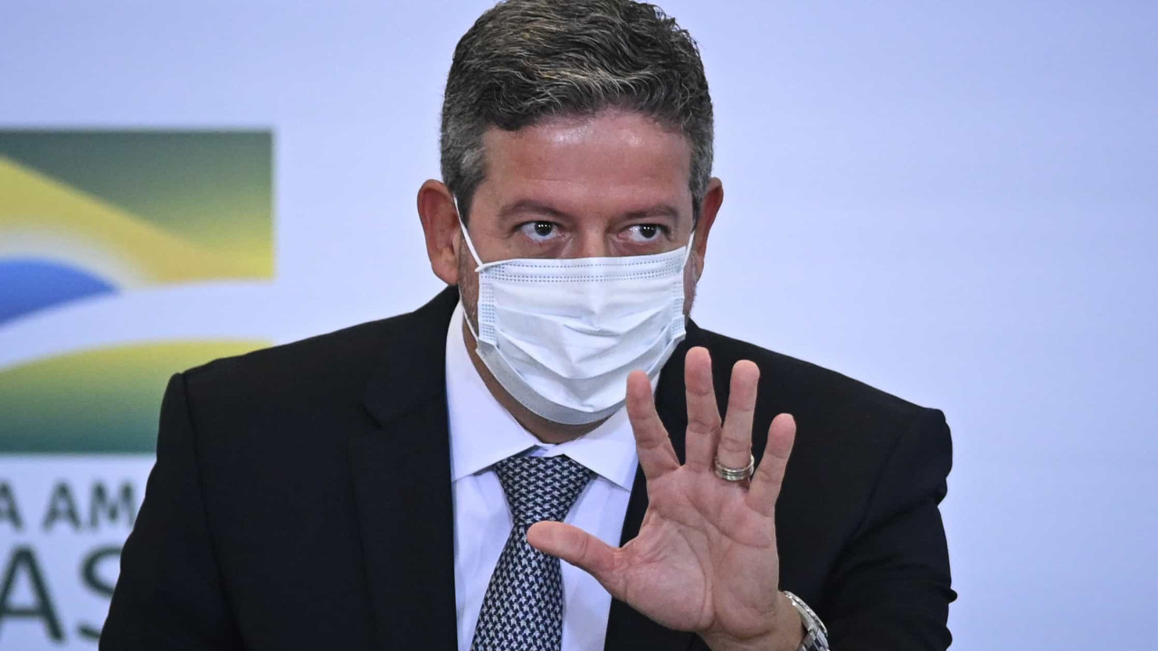 'Tropa de Choque' deixa reformas em 2º plano