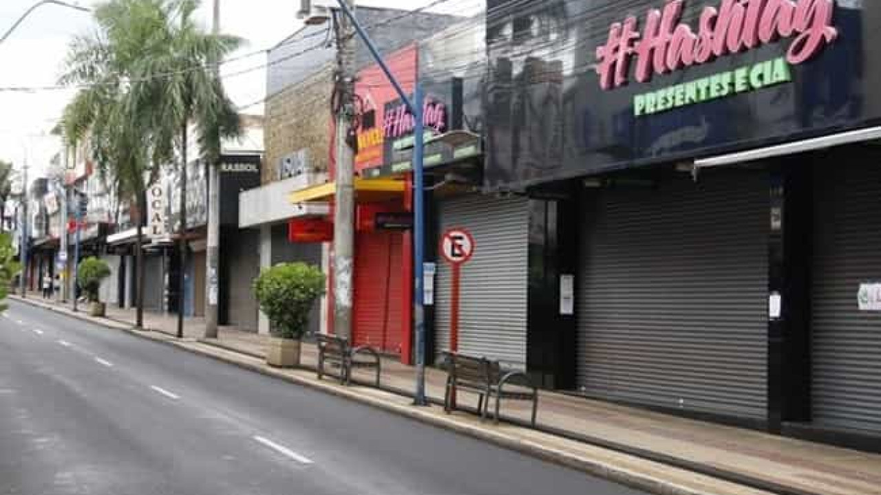 MP manda investigar ataques à secretária de Saúde por lockdown em Araraquara