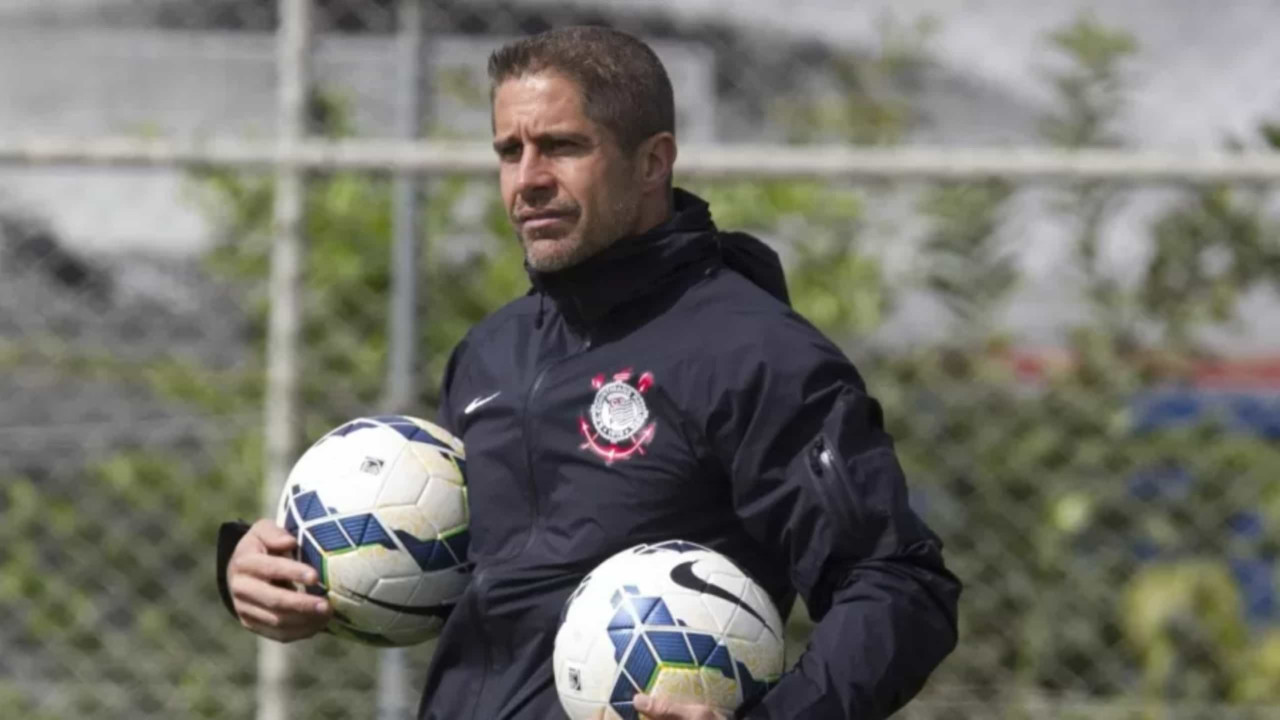 Sylvinho atinge 40% de aproveitamento com Corinthians em Itaquera pela 1ª vez