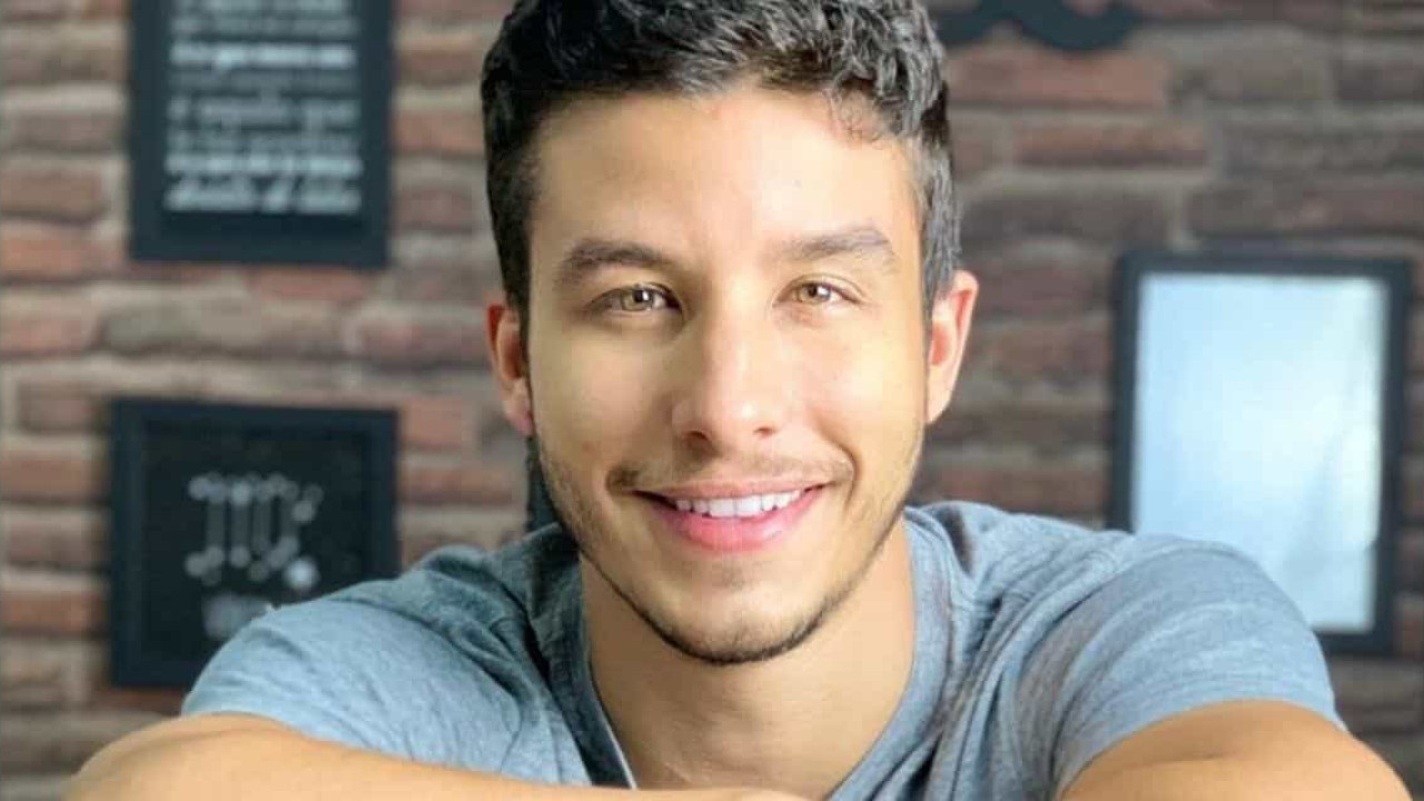 Ricky Tavares denuncia criminoso que se passa por ele em aplicativo de paquera