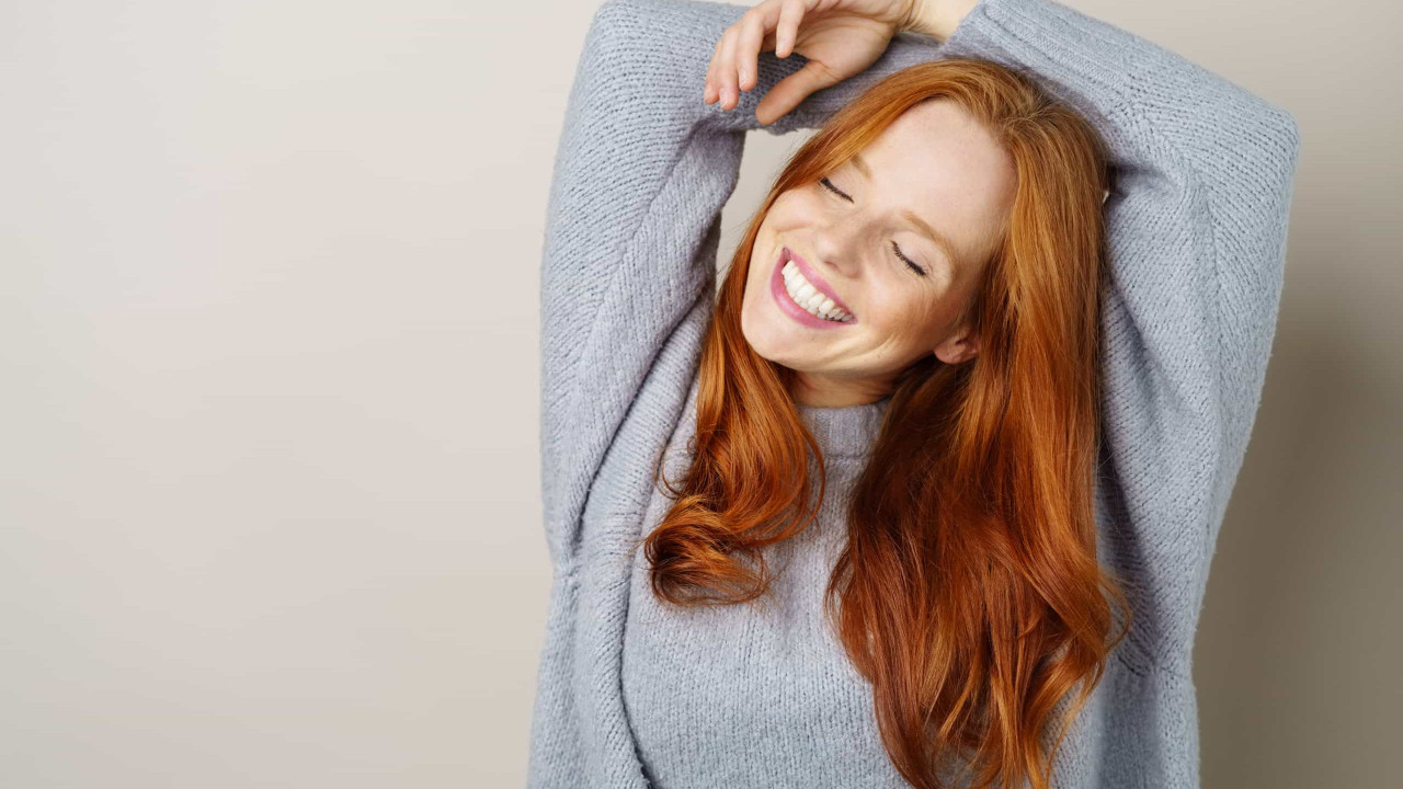Diga adeus ao cabelo oleoso com vinagre (sim, leu bem)