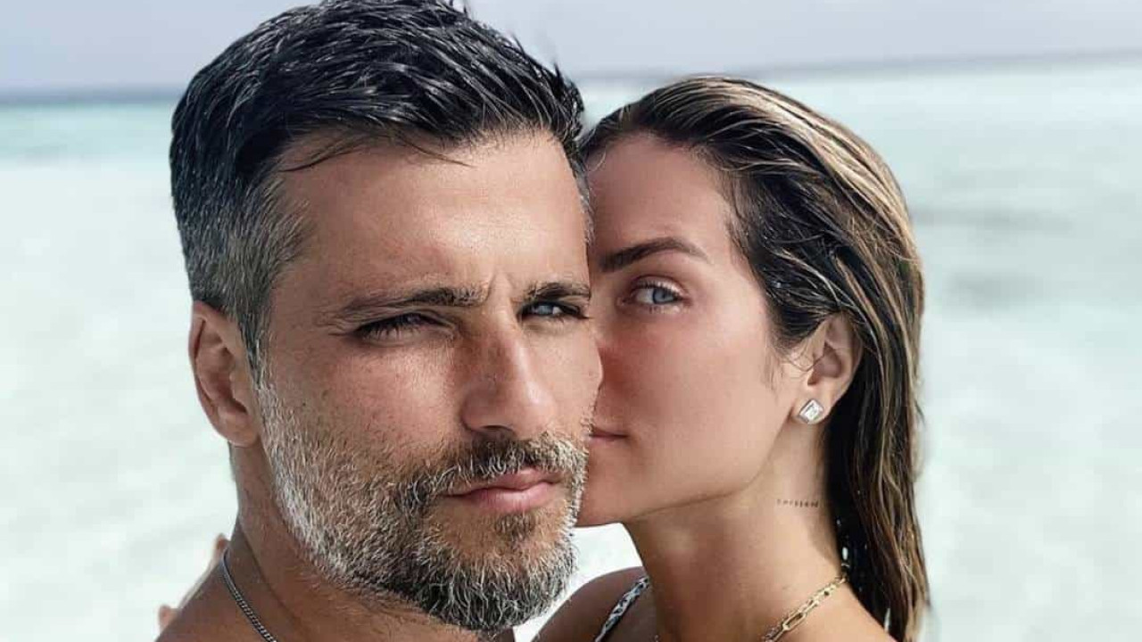Bruno Gagliasso e Gio Ewbank exploram as Maldivas em iate de R$ 68 mi