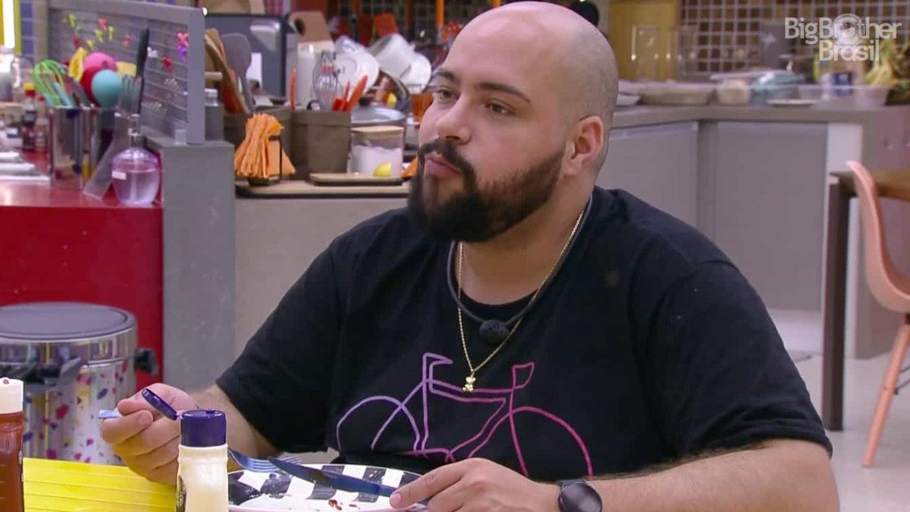 Tiago Abravanel espera poder conversar 'como dois adultos' com Naiara