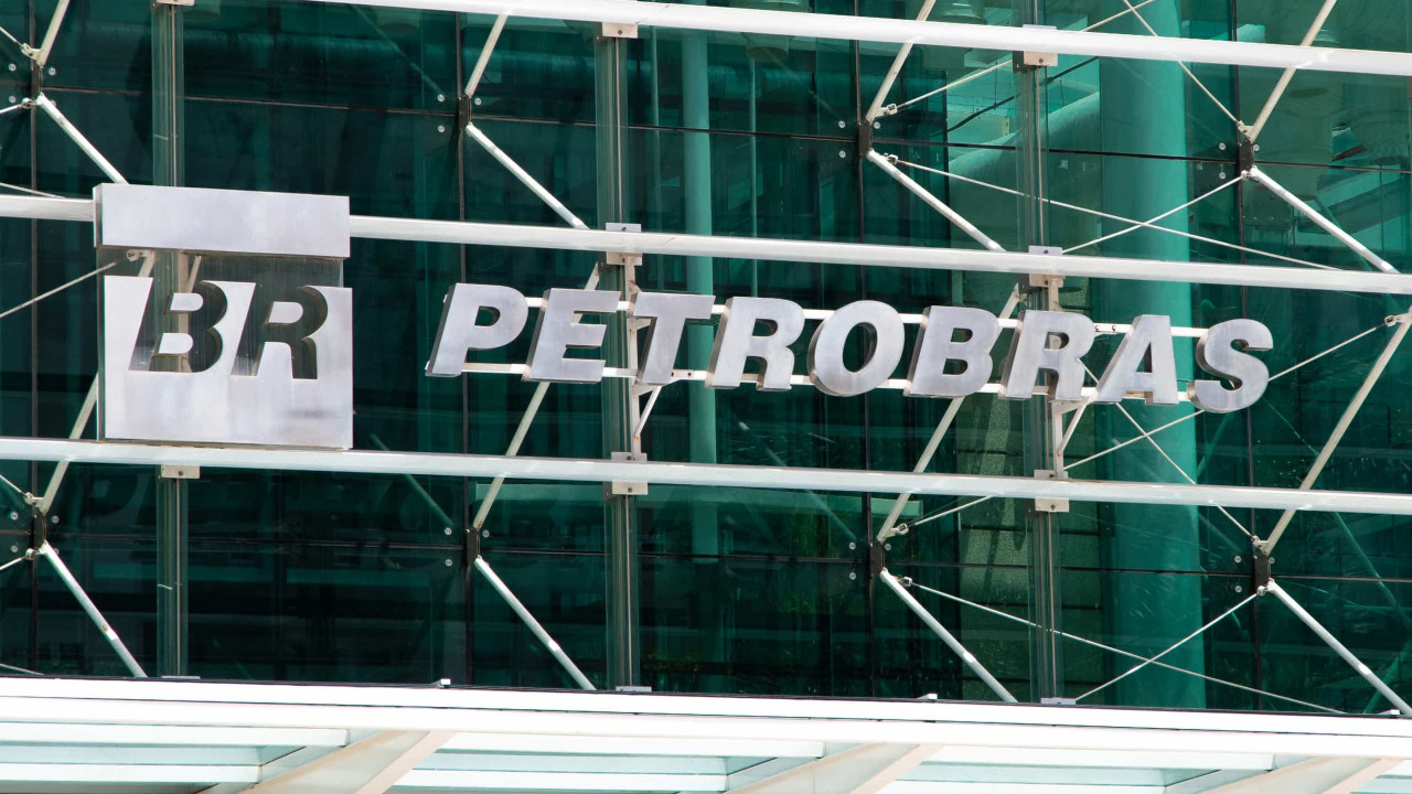 Petrobras diz que tributos e participações governamentais pagos em 2023 somam R$ 240,2 bi