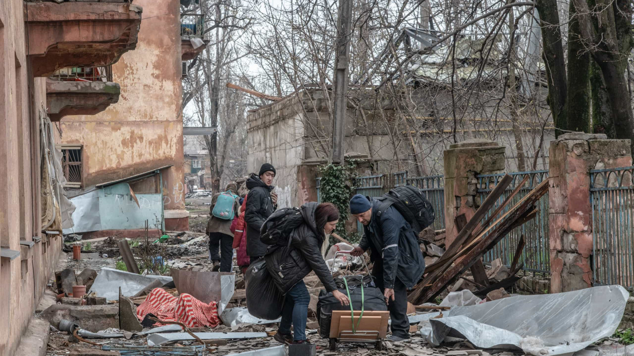 Sobrevivente de 91 anos do Holocausto morre de frio em cerco a Mariupol