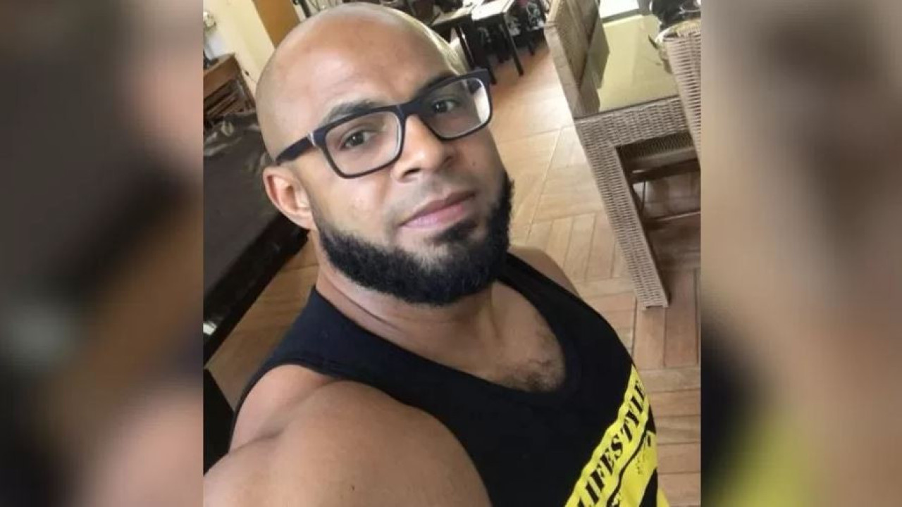 Psicólogo mata namorada, faz transmissão ao vivo e é morto pela PM