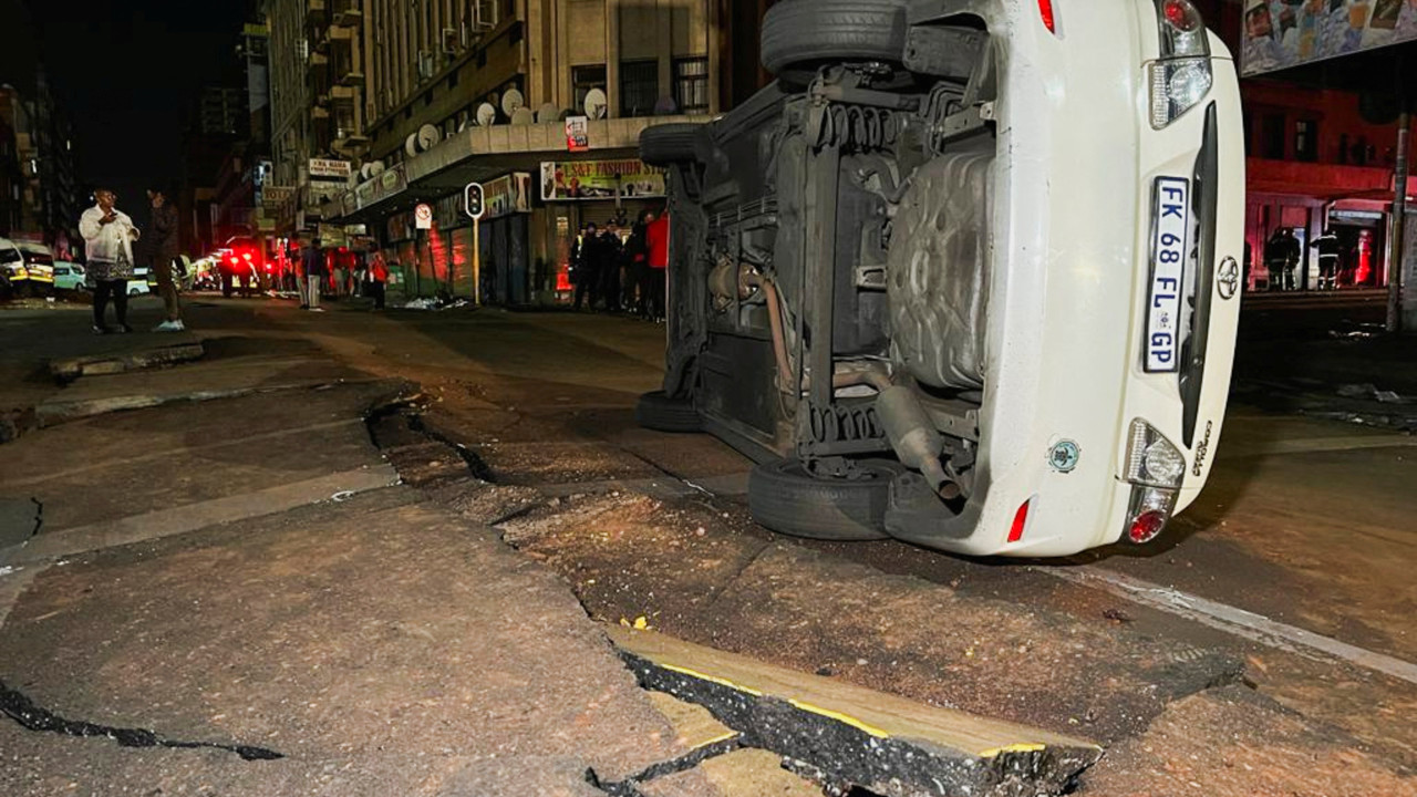  Explosão subterrânea faz um morto e 48 feridos em Joanesburgo