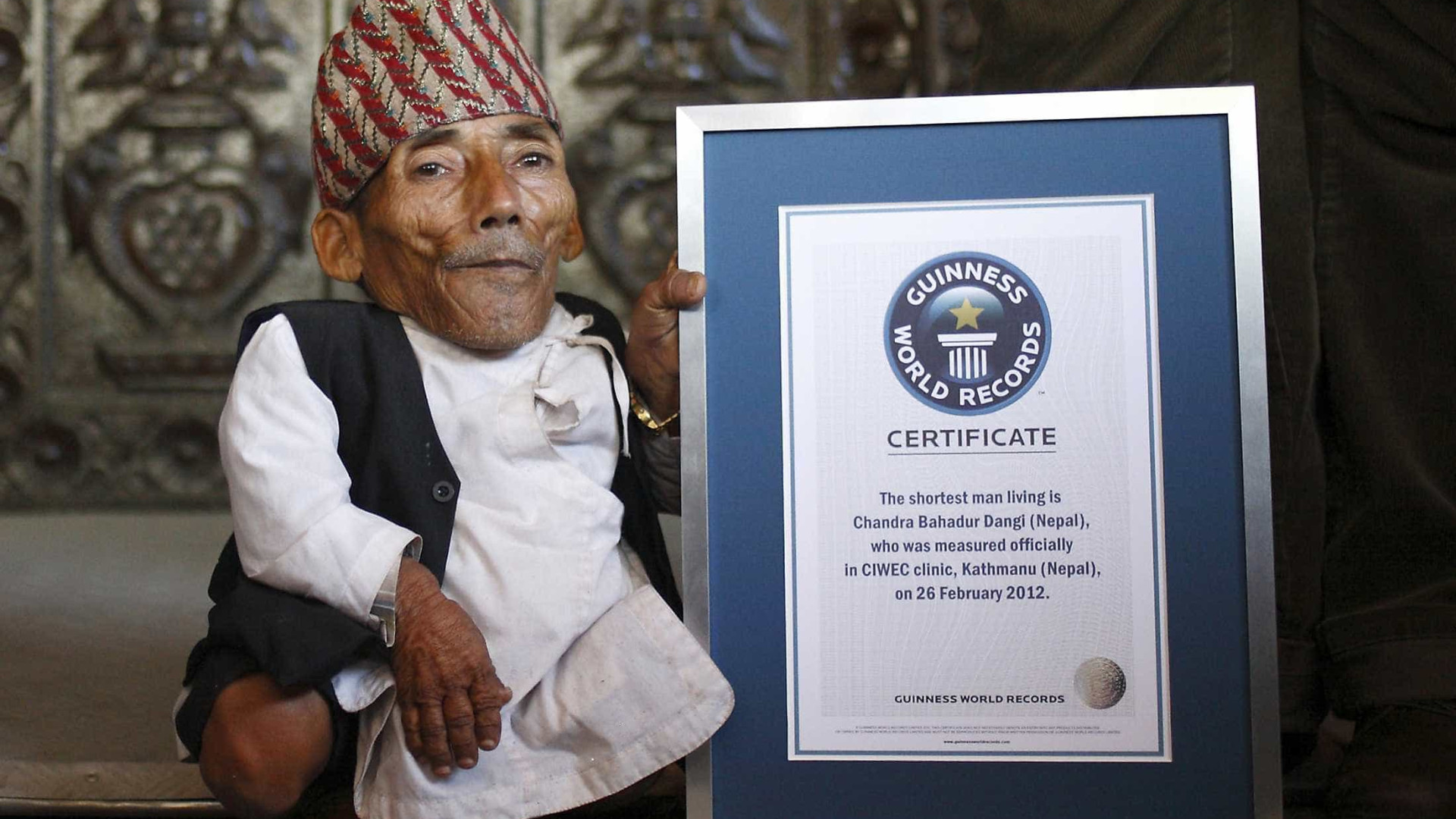 Chandra Bahadur Dangi, o menor homem do mundo, faleceu em setembro