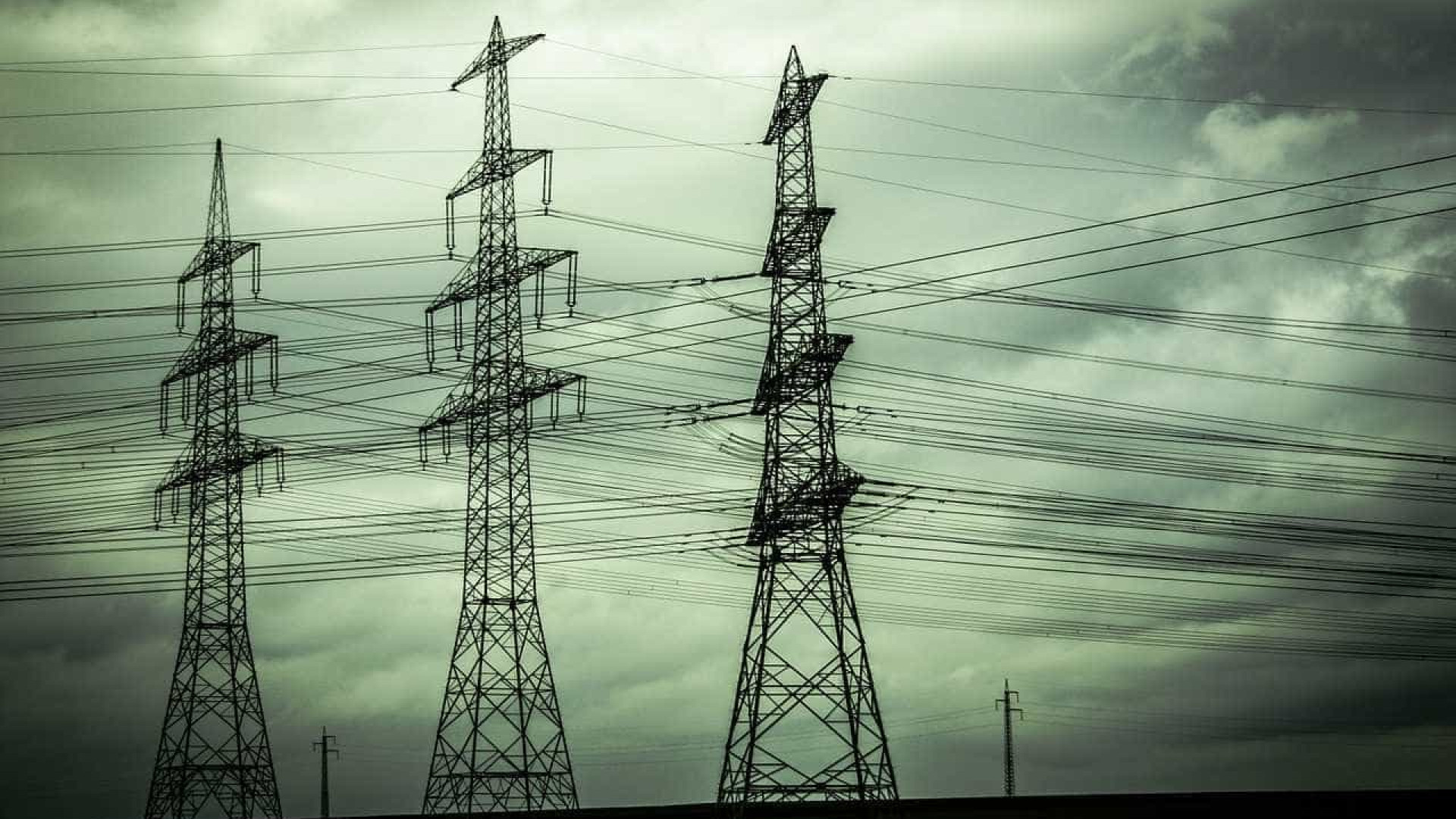 Distribuidoras de energia serão convocadas para assinar novos contratos