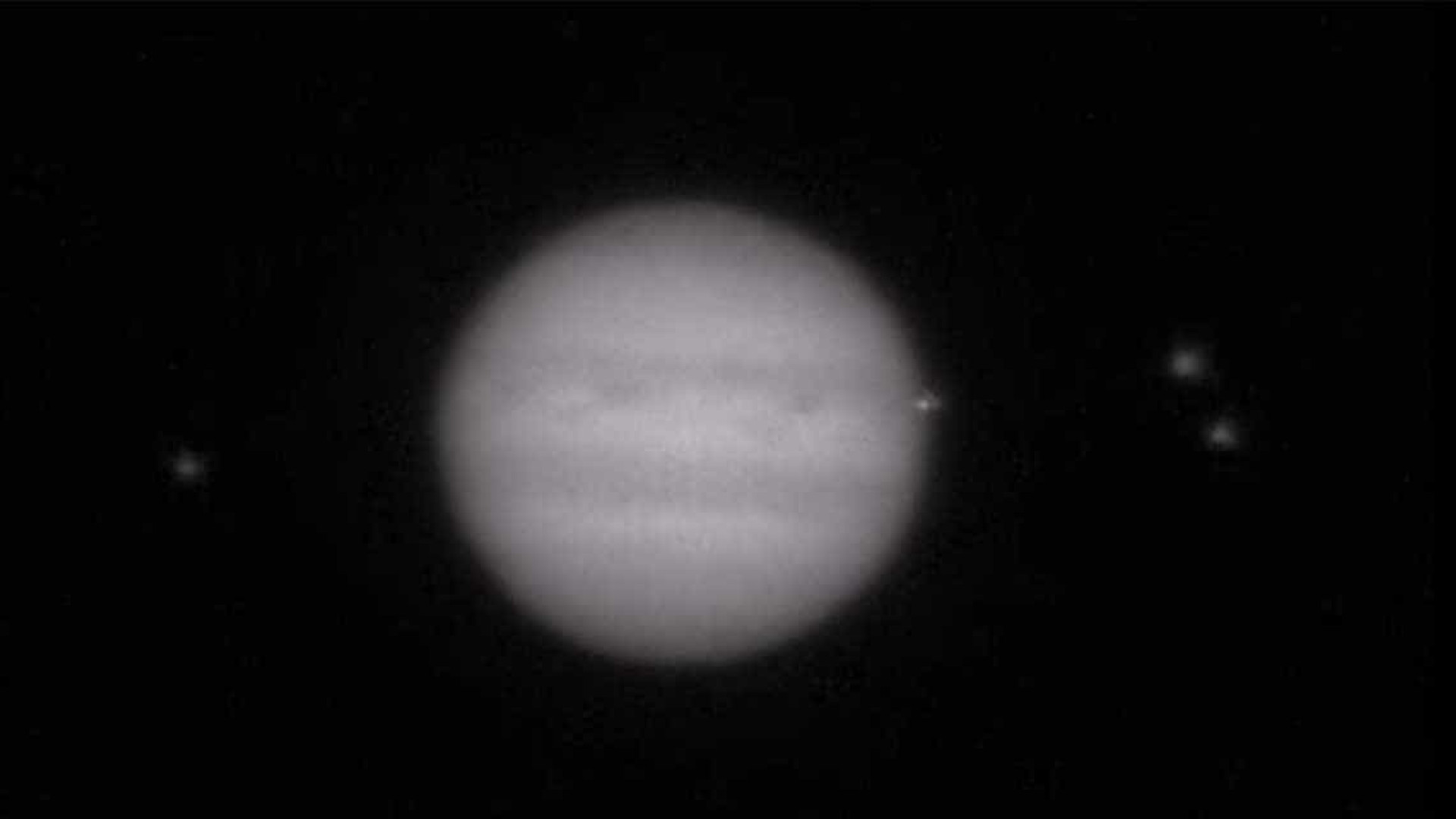 Objeto não-identificado atinge Júpiter e intriga cientistas. Assista!