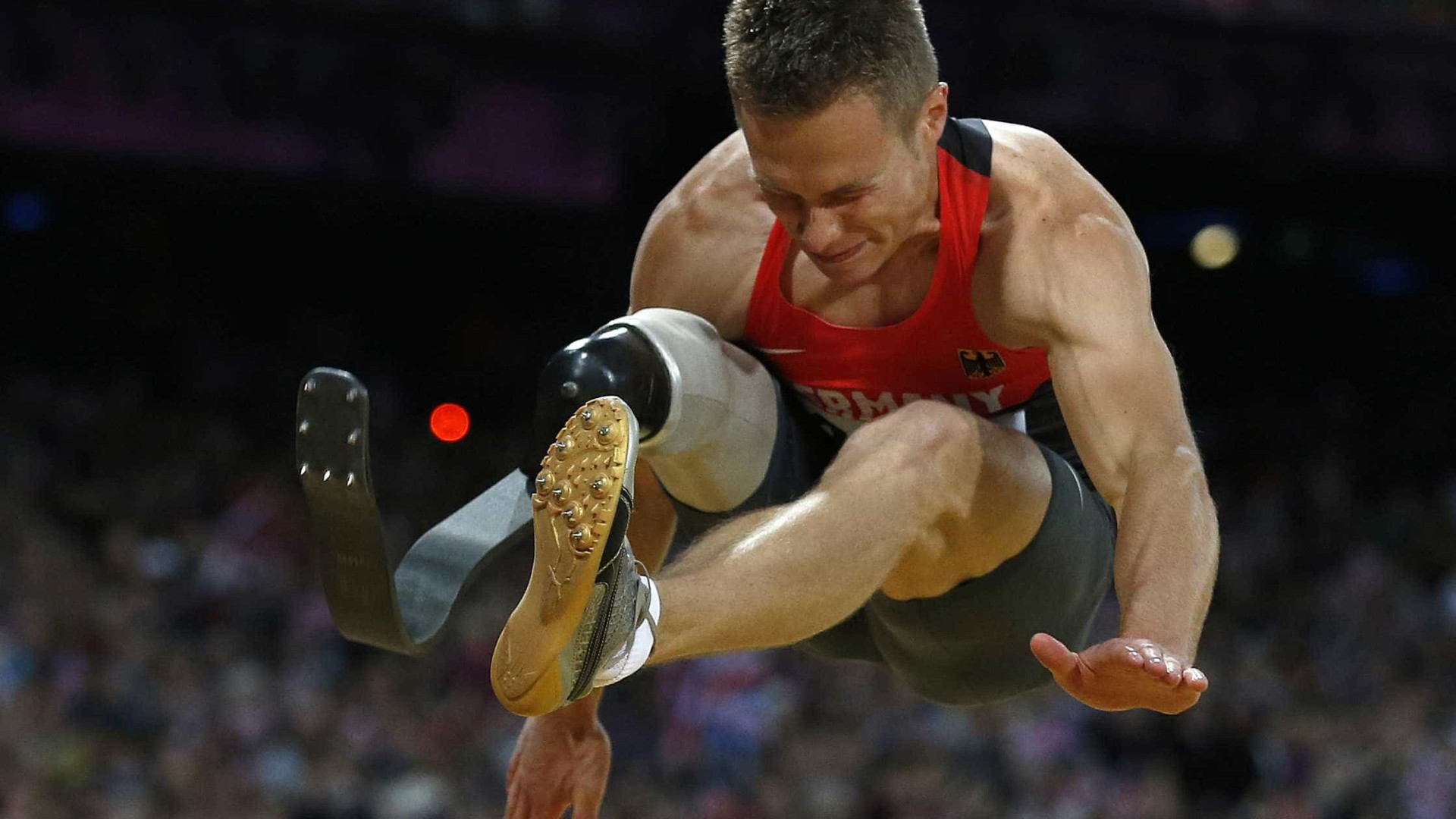 IAAF discute proibir saltadores paralímpicos em Olimpíadas