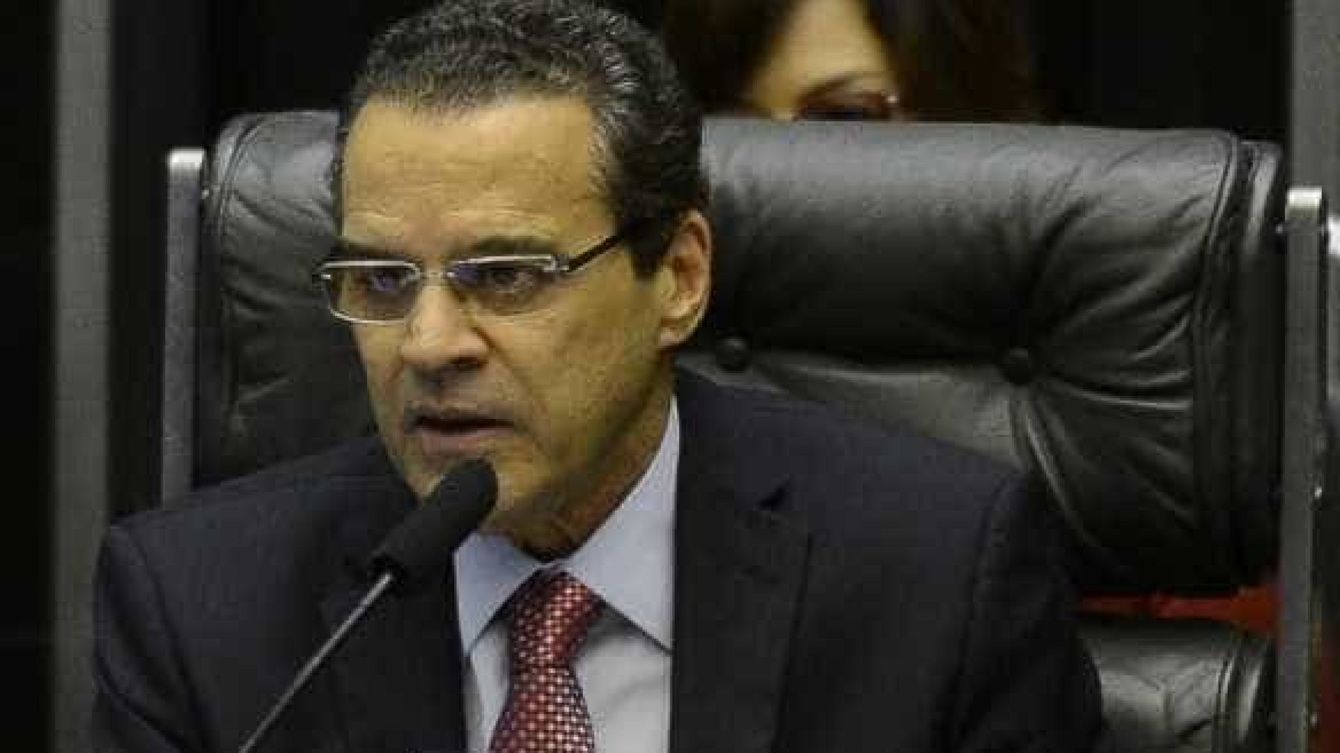 Antes da demissão, Henrique Alves disse que delator 'enlouqueceu'