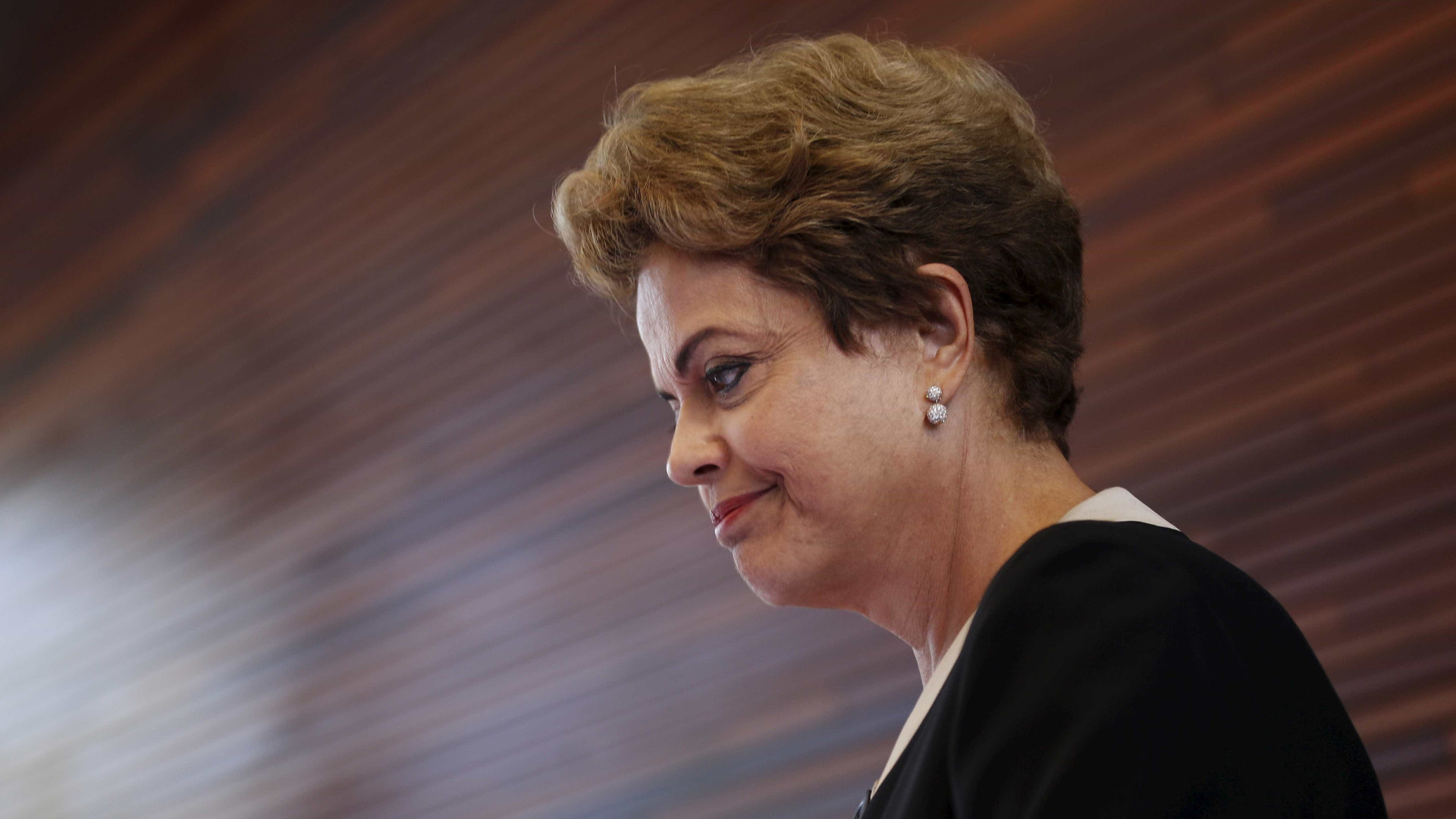 Mesmo otimista, Dilma já pensa em como 
recomeço no RS, diz ex-marido