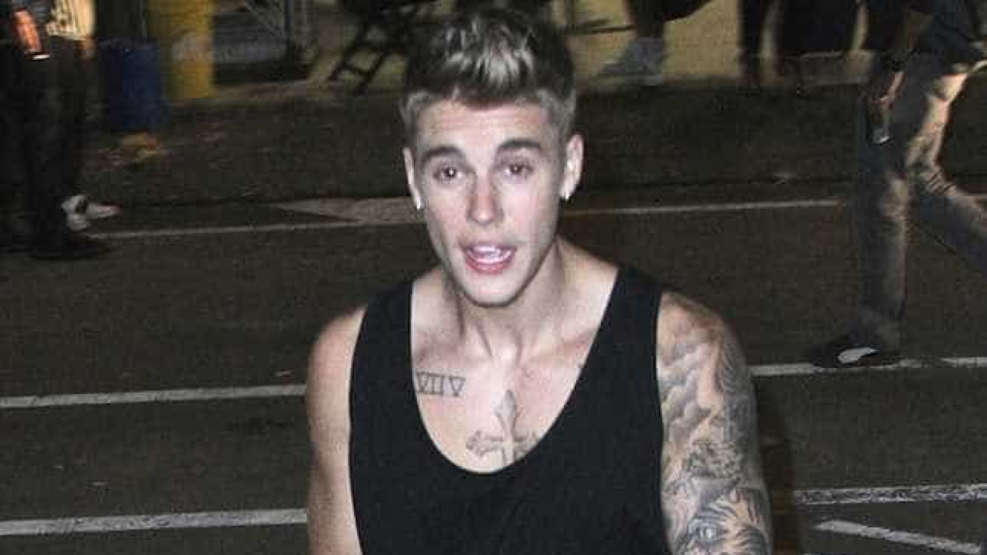 Justin Bieber tem cartão recusado em lanchonete
 e fã paga conta
