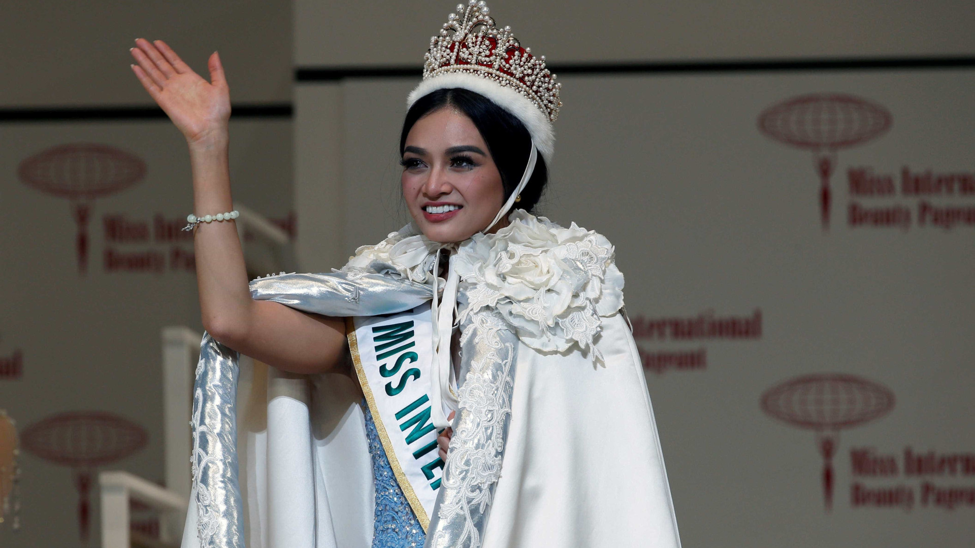 Representante das Filipinas ganha o Miss Internacional 2016