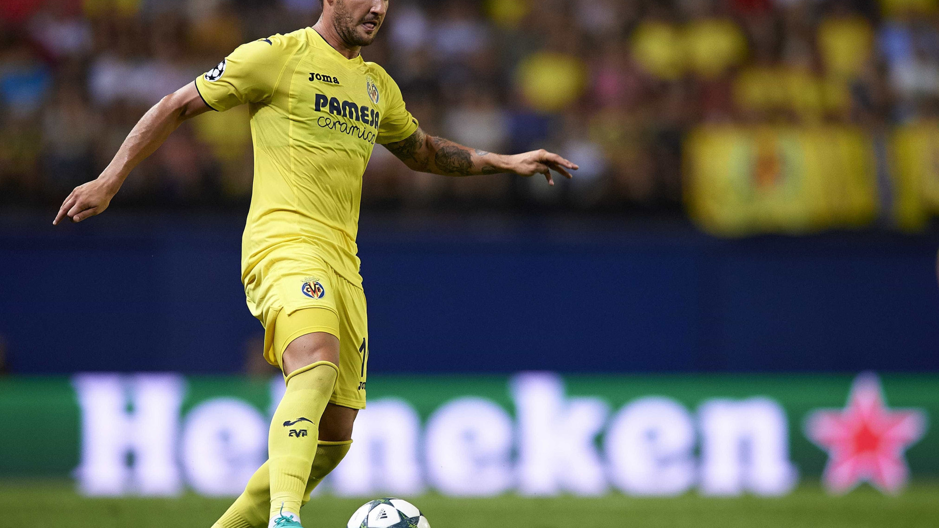 Com caxumba, Alexandre Pato desfalca Villarreal por até 15 dias