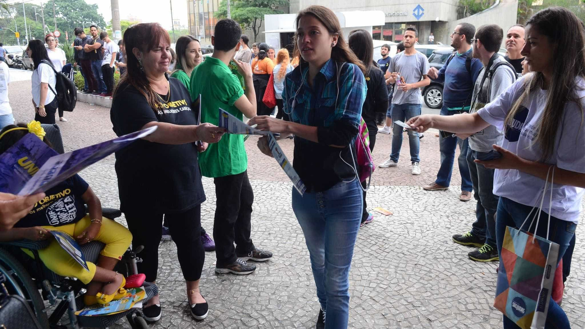 Em São Paulo, candidatos dizem que 
prova do Enem estava difícil