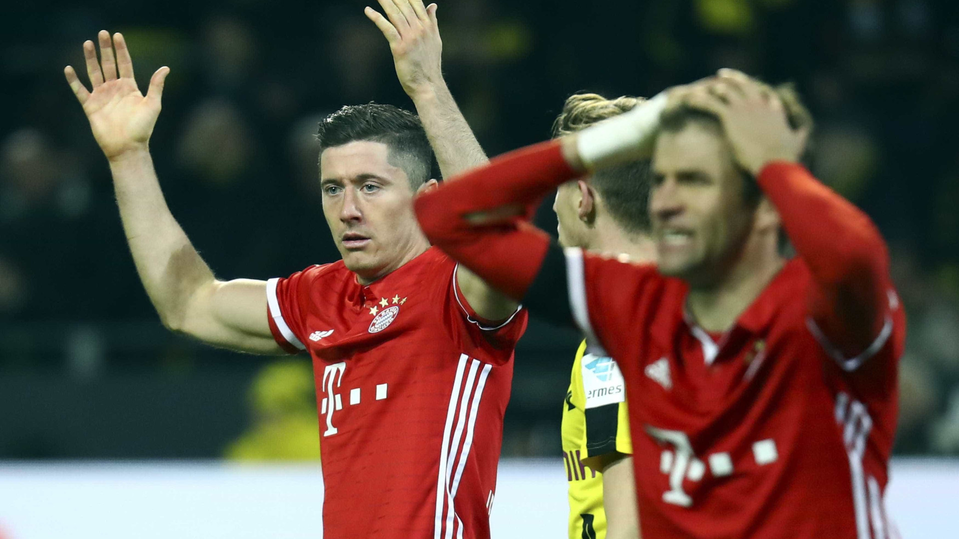 Dortmund vence, desbanca Bayern e deixa 
Leipizig na ponta 