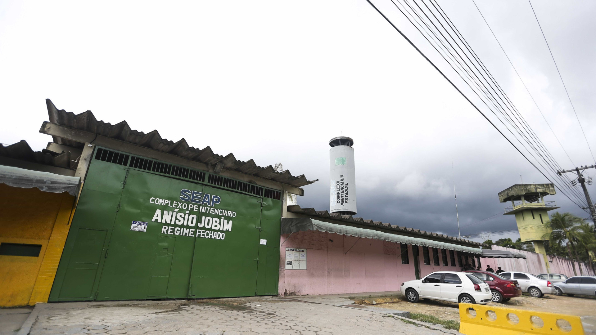 Entrada de alimentos em prisão de Manaus é liberada após rebelião