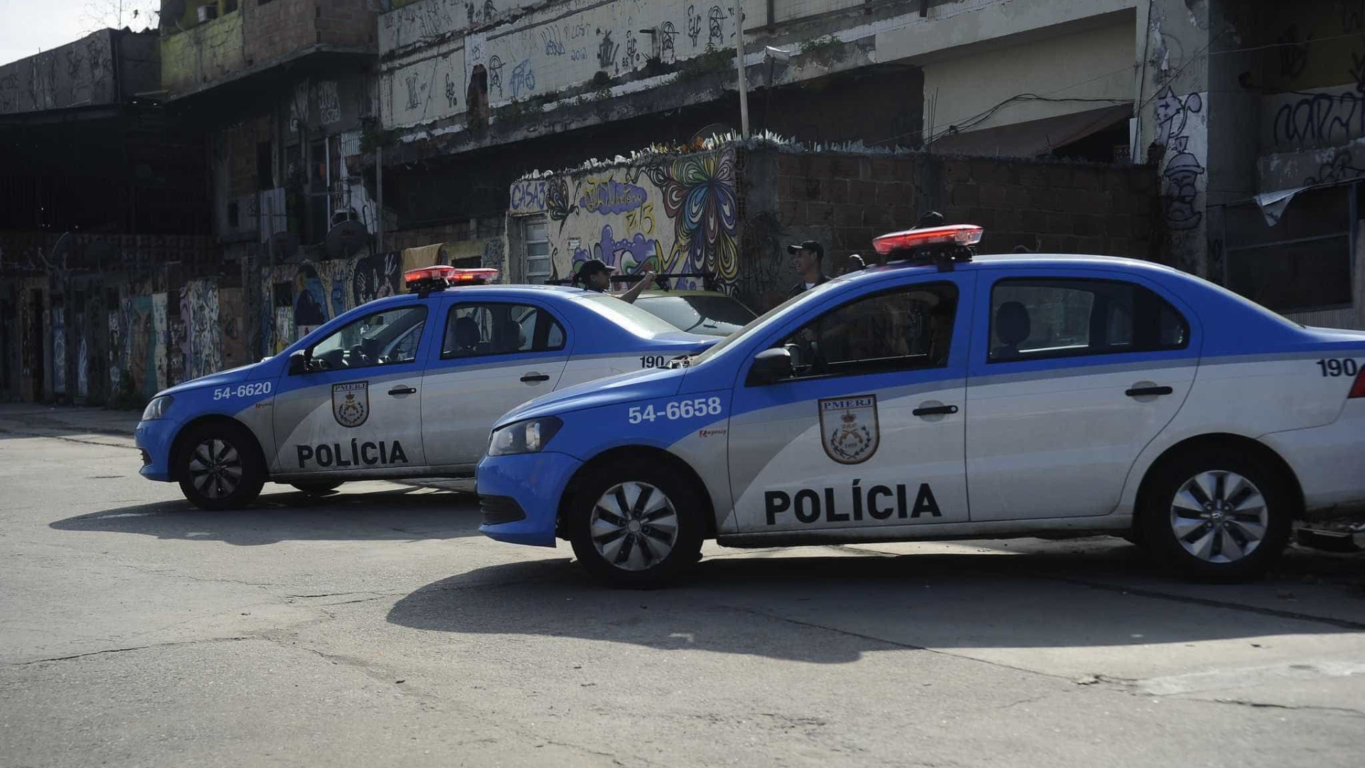 Jovem morre após ação policial para recuperar caminhão roubado no Rio