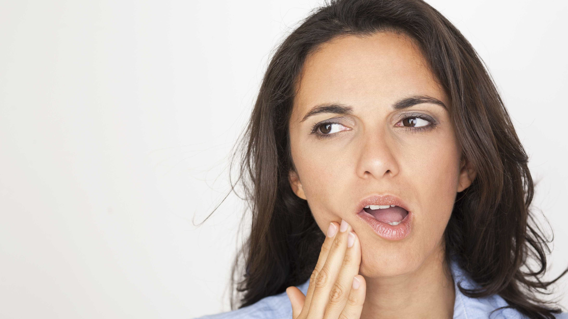 Quais são os principais causadores
de sensibilidade nos dentes?
