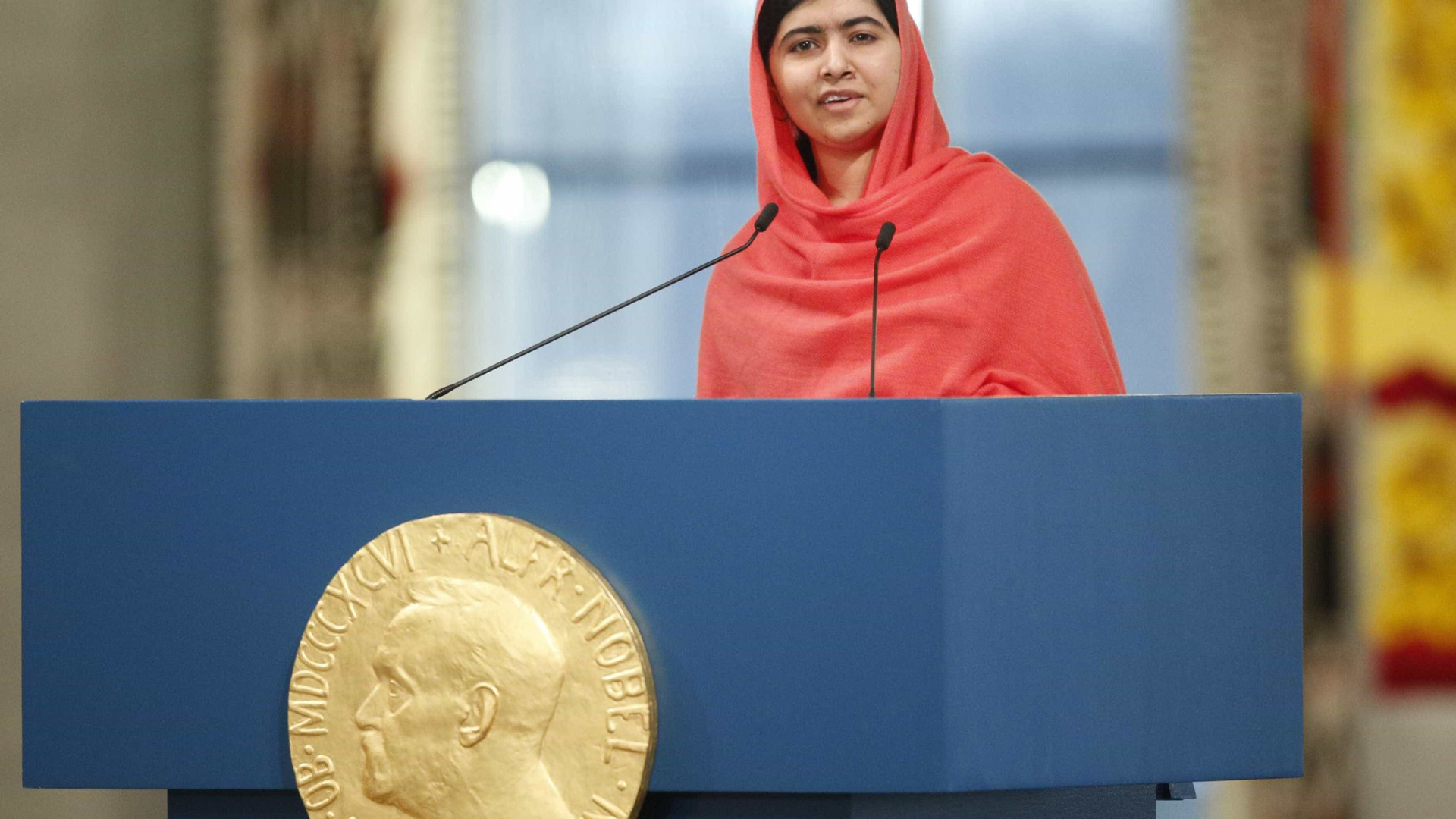 Líder talibã que atacou Malala se entrega à polícia
