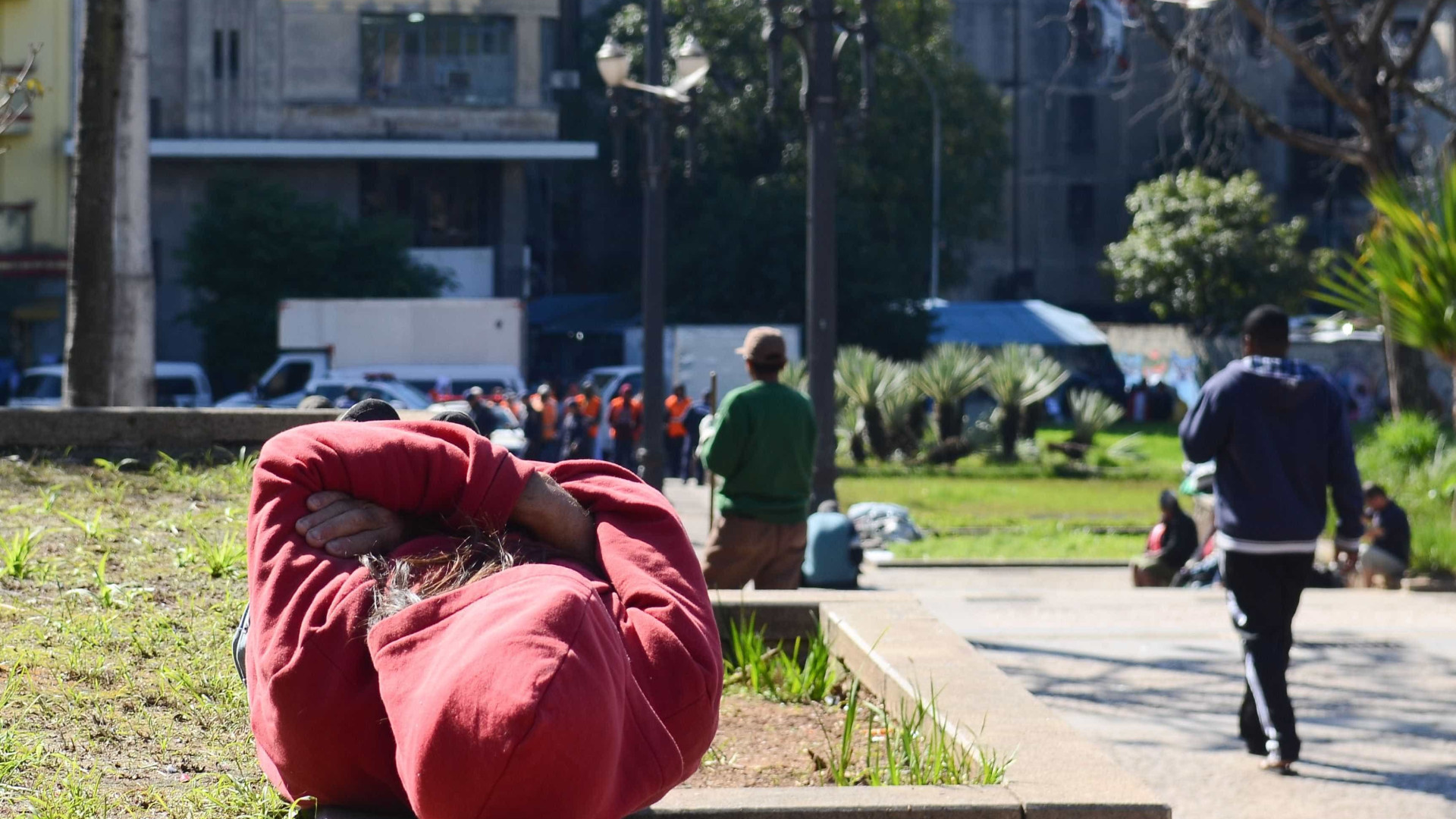 São Paulo ganha abrigo emergencial
para 460 moradores de rua