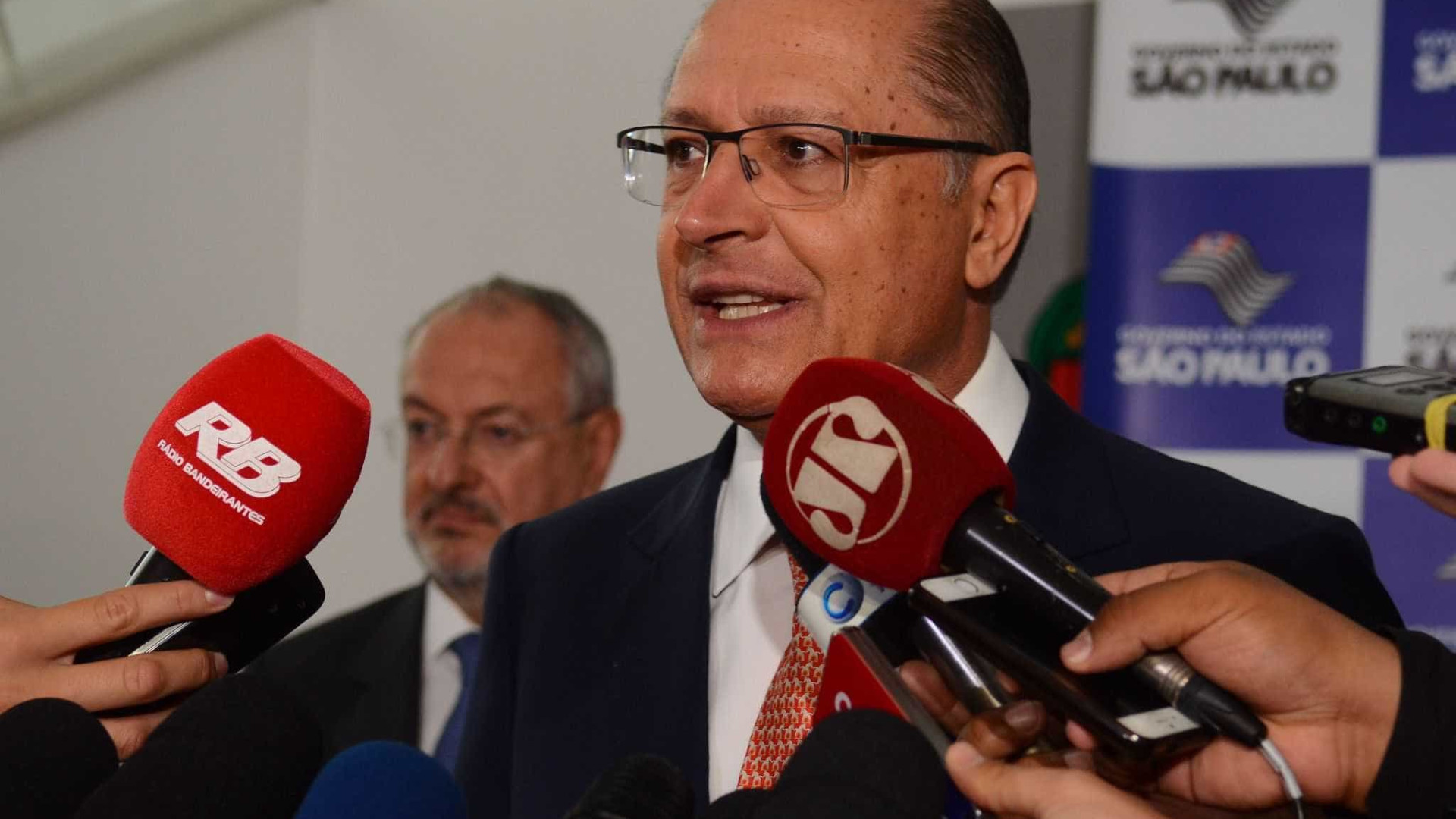 'O riquinho não sou eu', diz Alckmin sobre renda de Lula