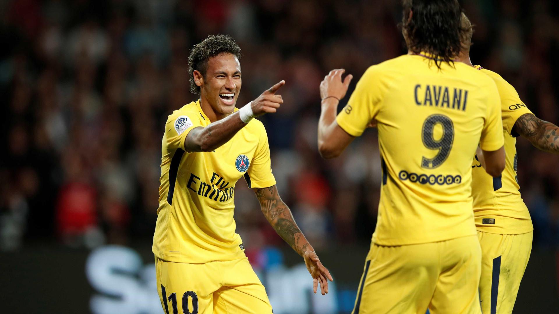 Neymar, Mbappé e Cavani, o ataque mais caro da história do futebol