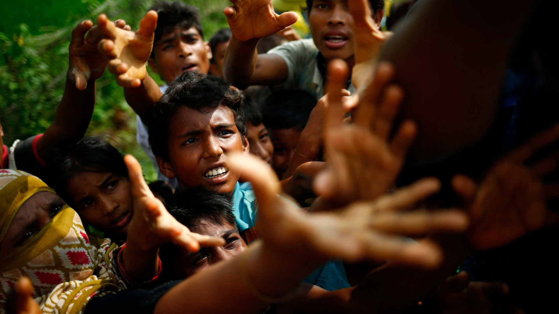 Crise em Myanmar já afeta 120 mil rohingyas, denuncia ONU