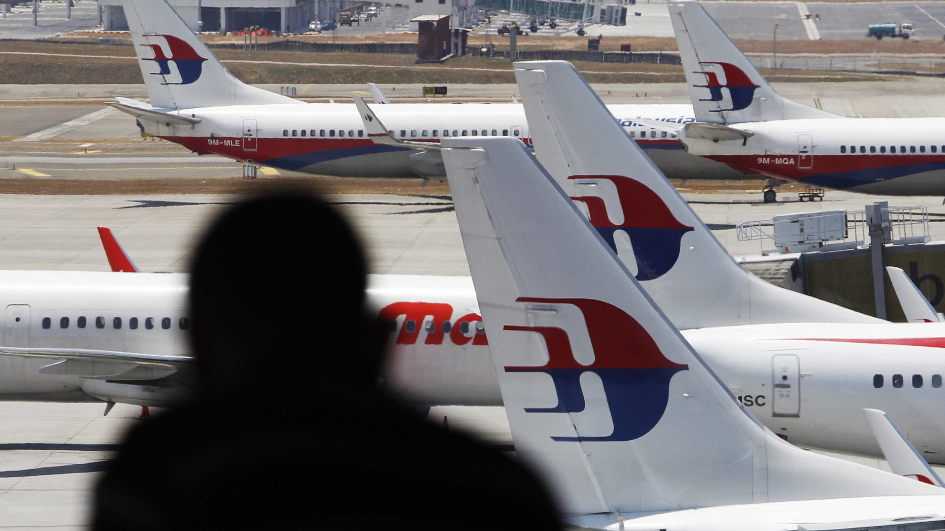 Desaparecimento do avião da Malaysia 'é inconcebível', diz relatório