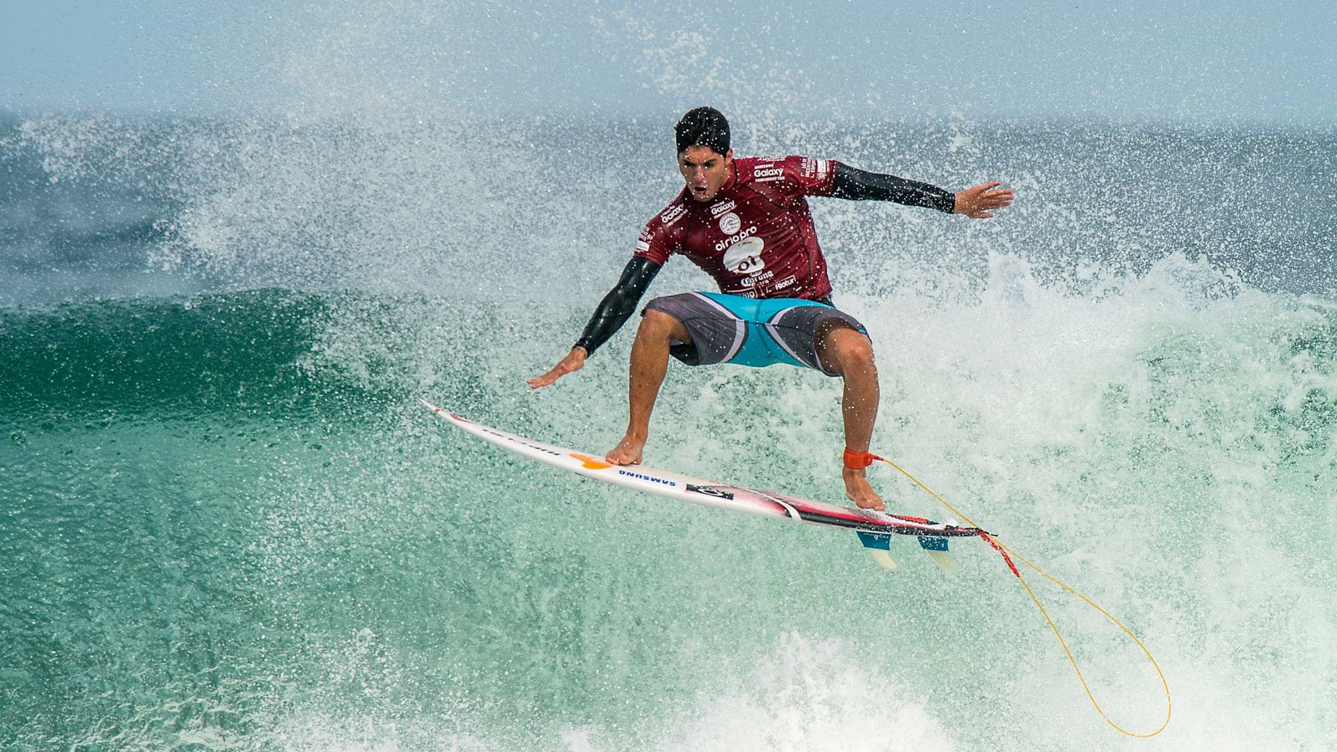 Título do Mundial de Surfe de 2017 pode ser decidido já em Portugal