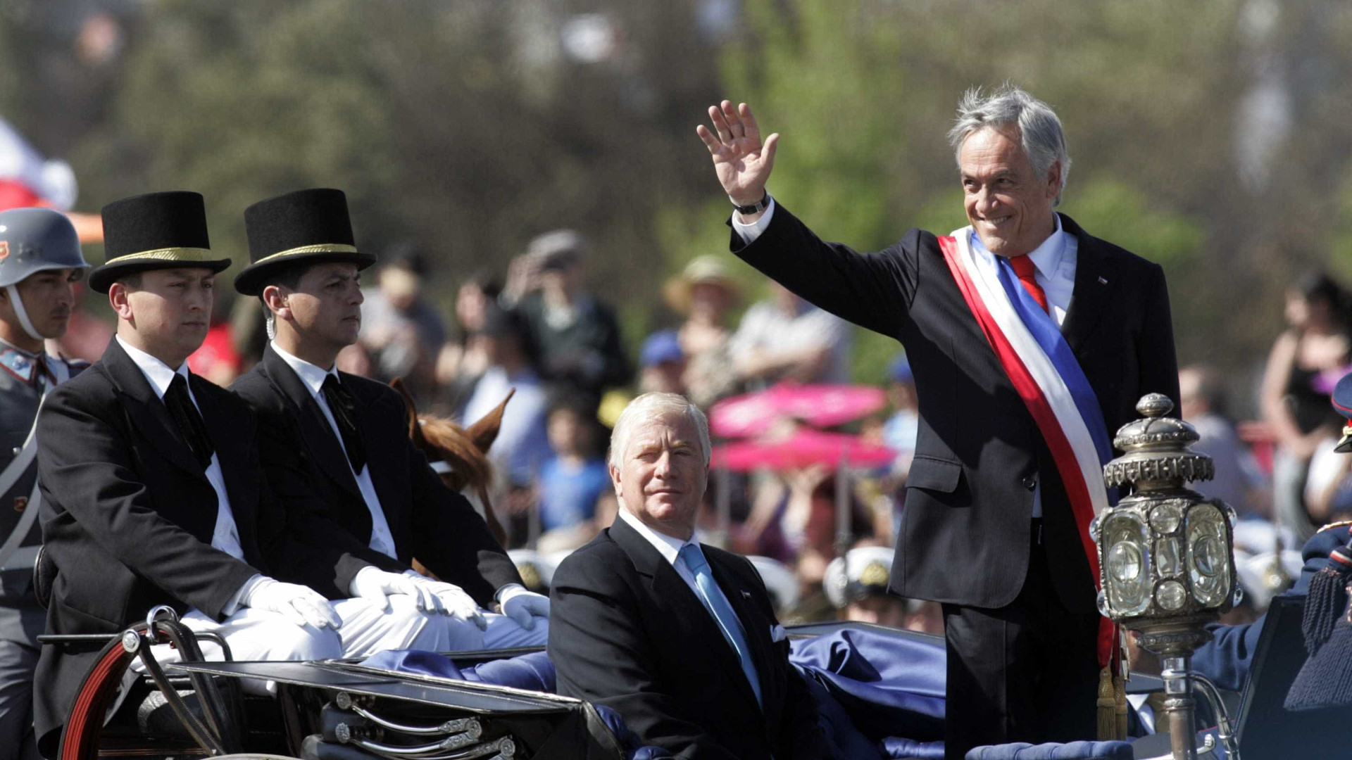 Favorito: Piñera vota e diz 'precisar da unidade dos chilenos'