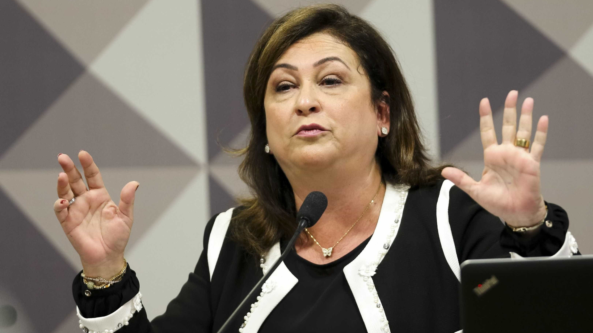 PMDB decide expulsar Kátia Abreu por ataques a Temer e ao partido
