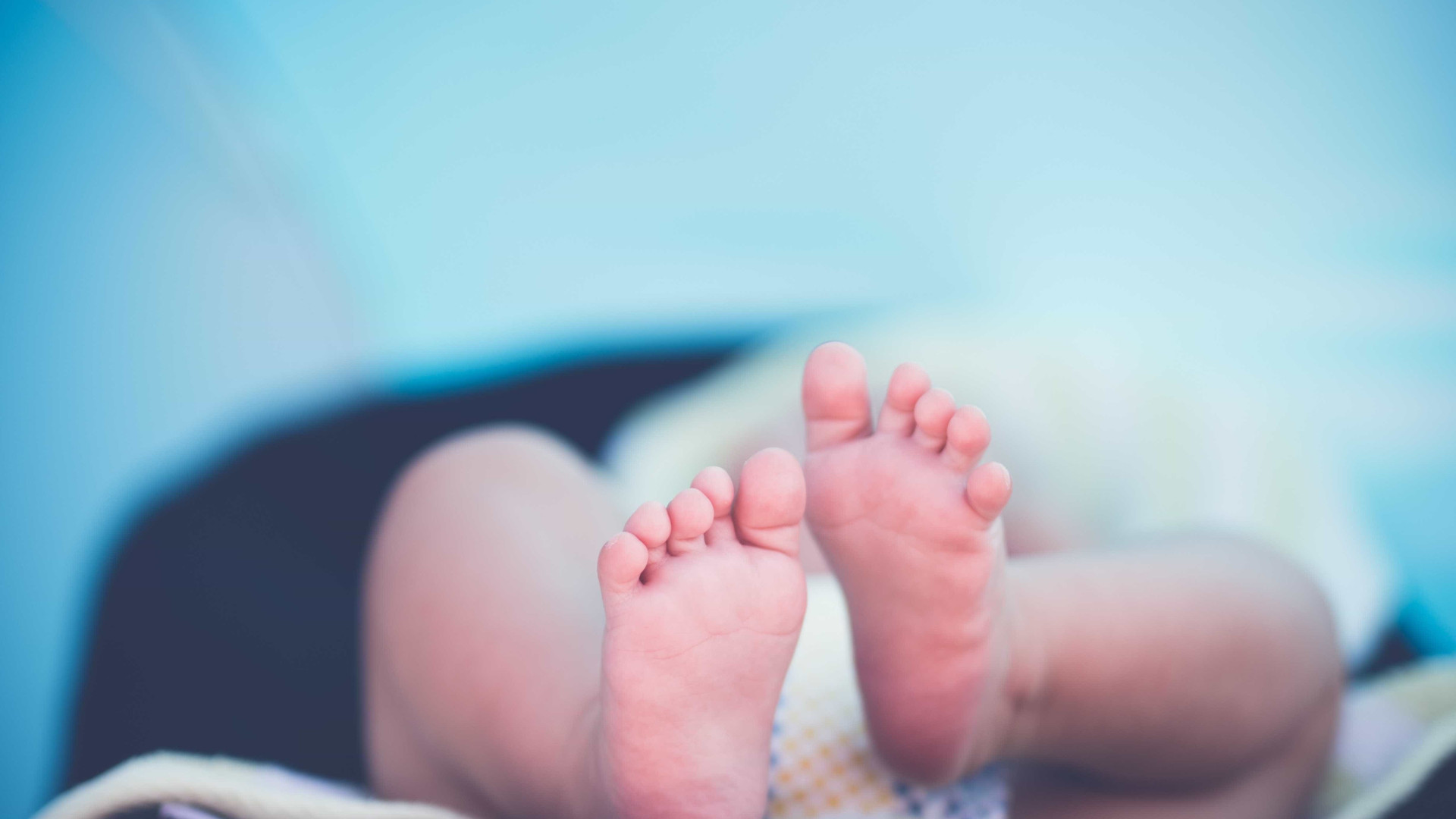 Bebê nasce bêbado em hospital da Polônia