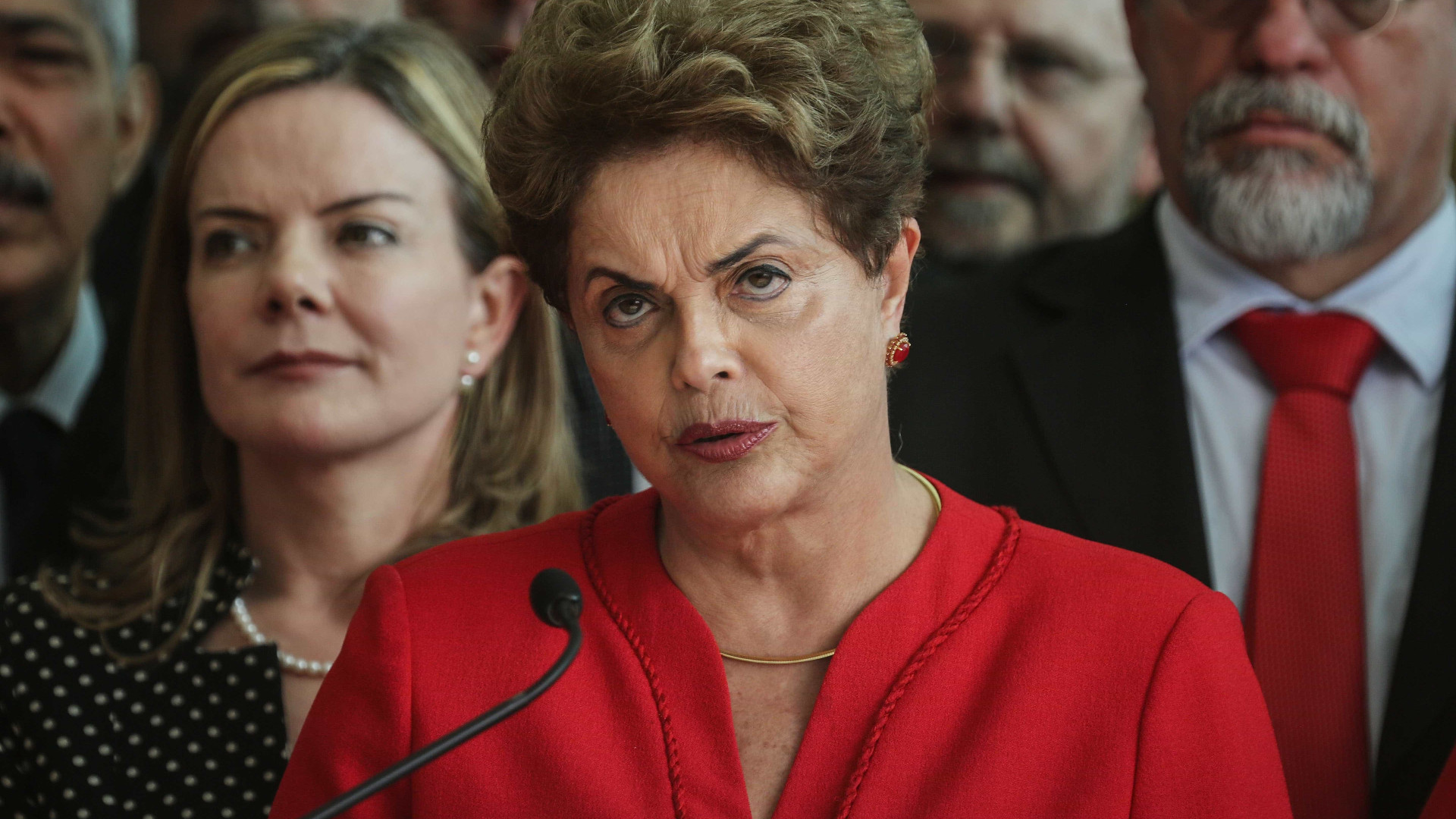 Dilma cogita disputar vaga no Senado pelo Piauí