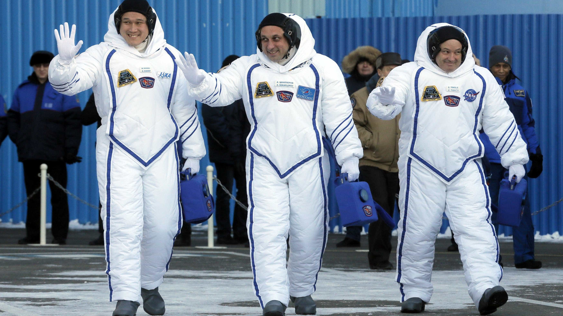 Soyuz decola para Estação Espacial Internacional com 3 astronautas