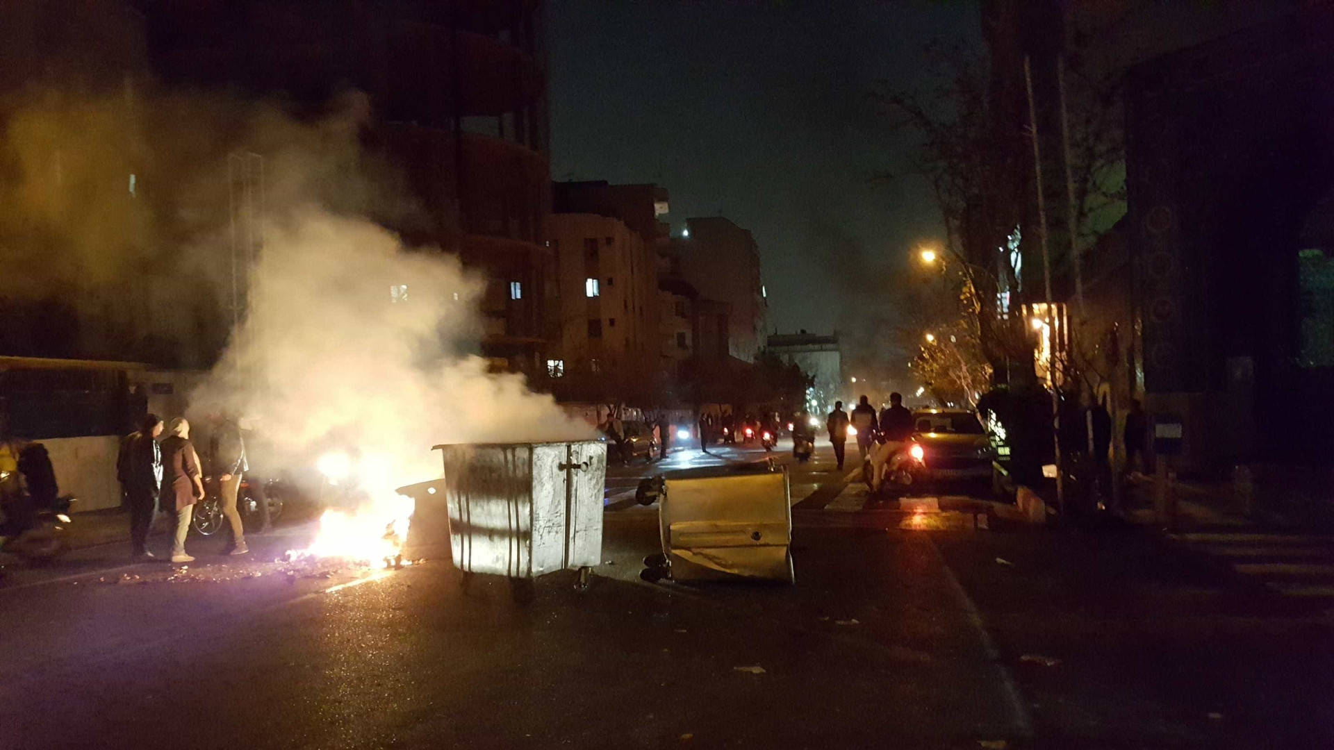 Protestos provocaram mais 9 mortes, diz TV iraniana