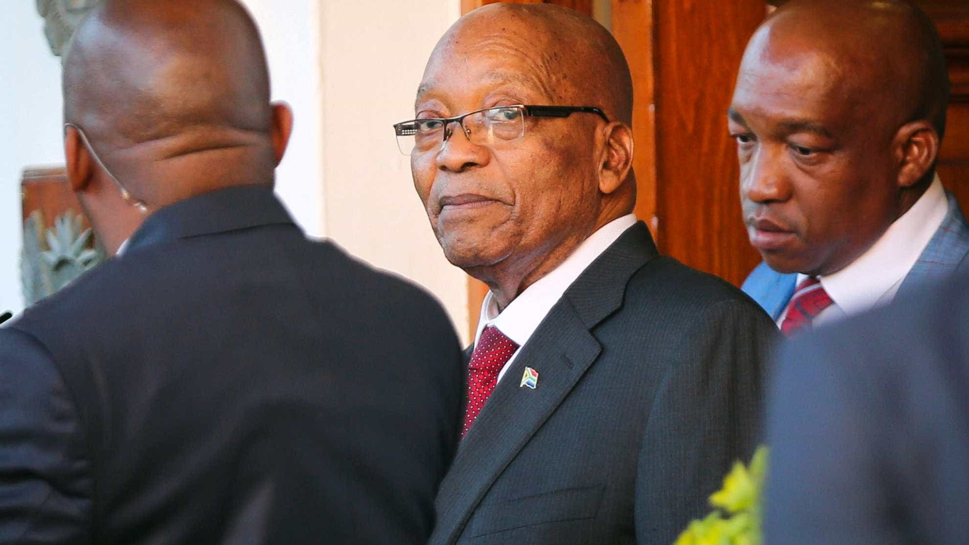 Alvo de 800 acusações, Zuma diz que pedido de renúncia é injusto